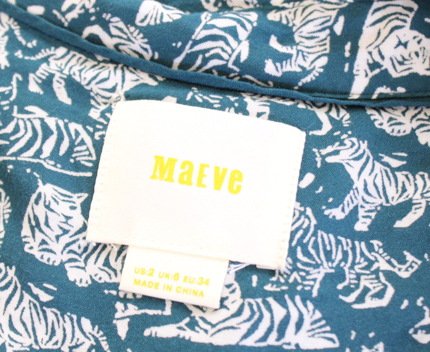 Maeve Anthropologie Emory Teal Tiger Print Button Front Blouse Top Size 2