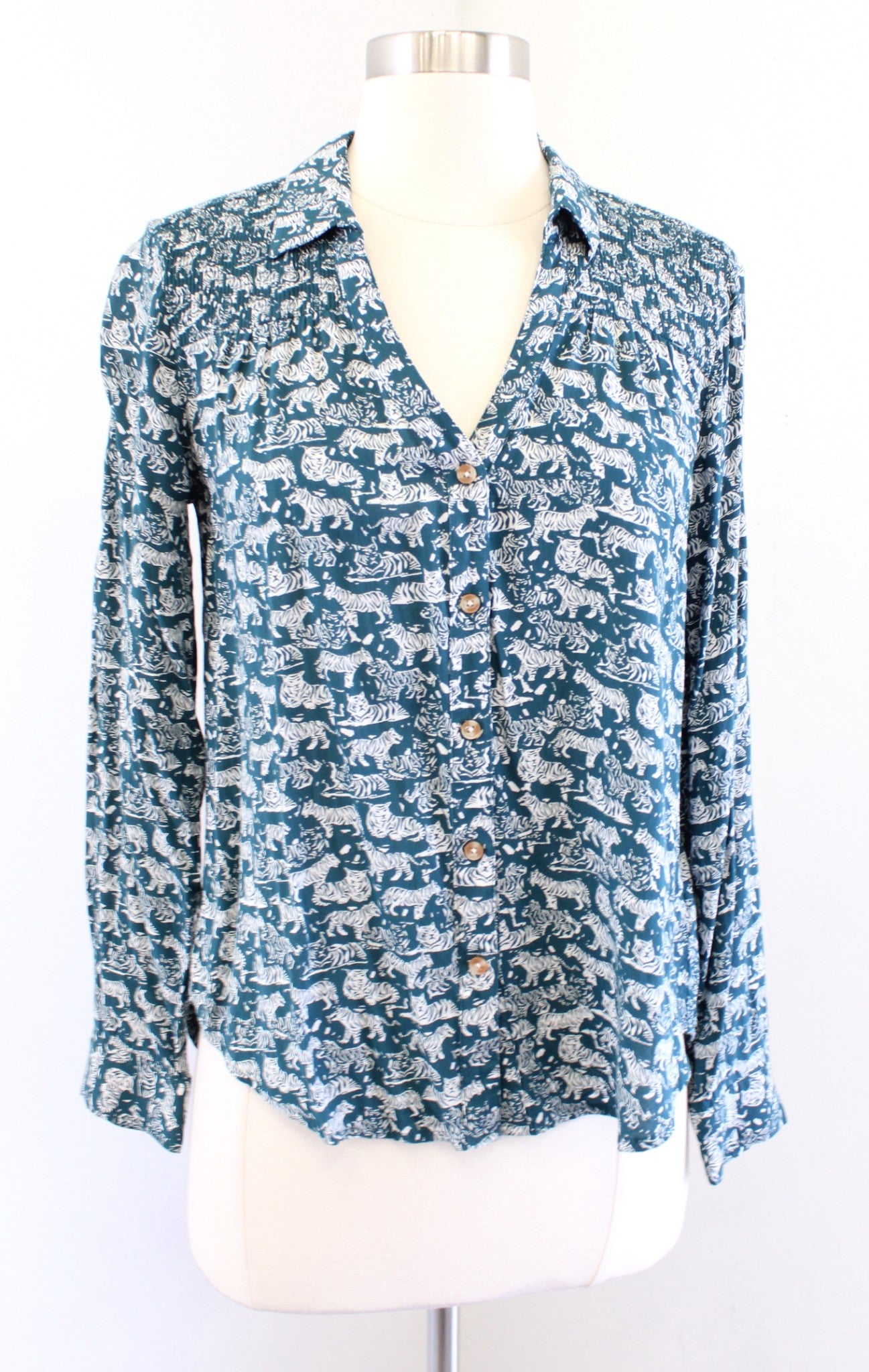 Maeve Anthropologie Emory Teal Tiger Print Button Front Blouse Top Size 2