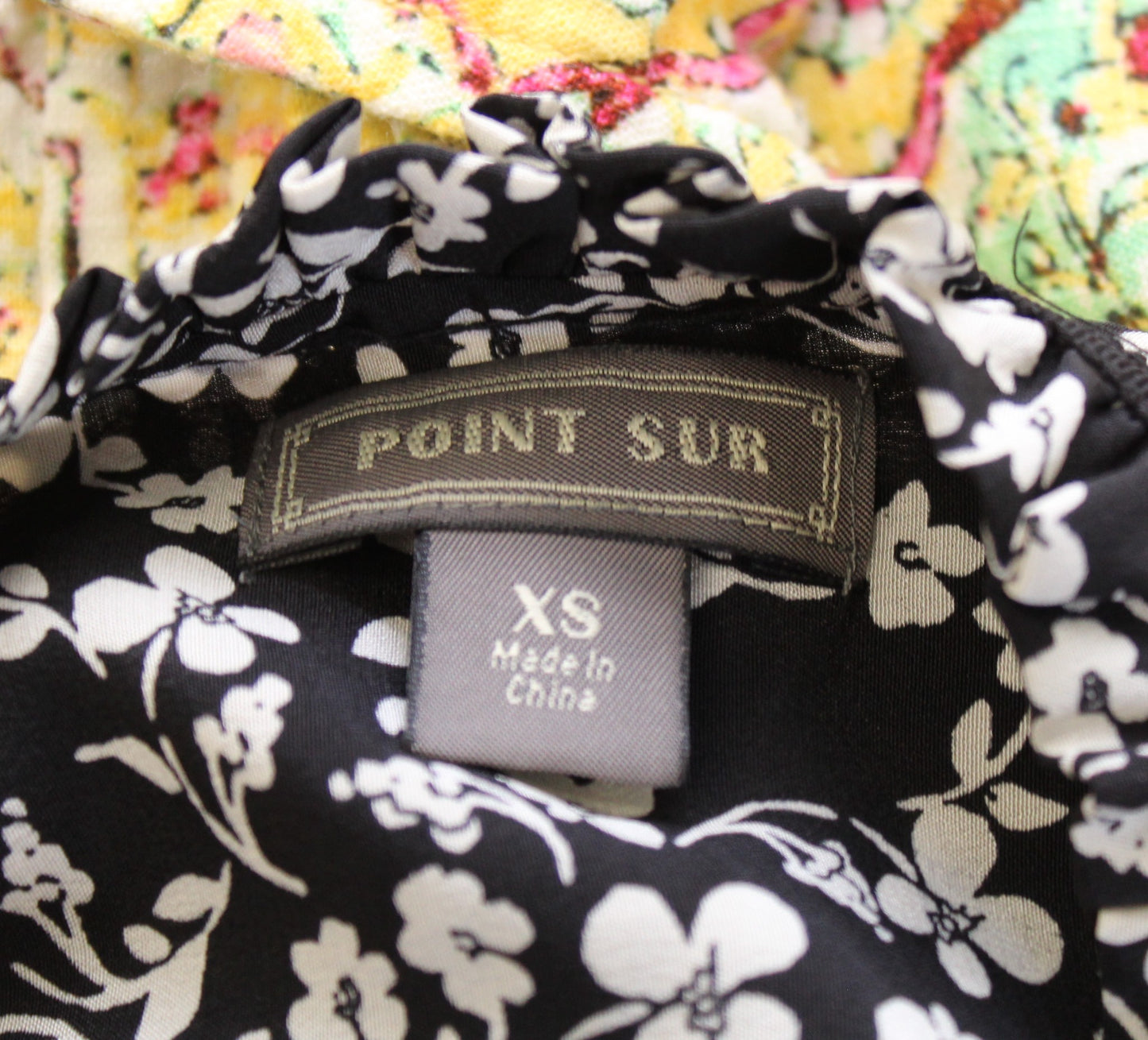 J Crew Point Sur Black White Blossom Floral Tie Neck Silk Blouse Top Size XS