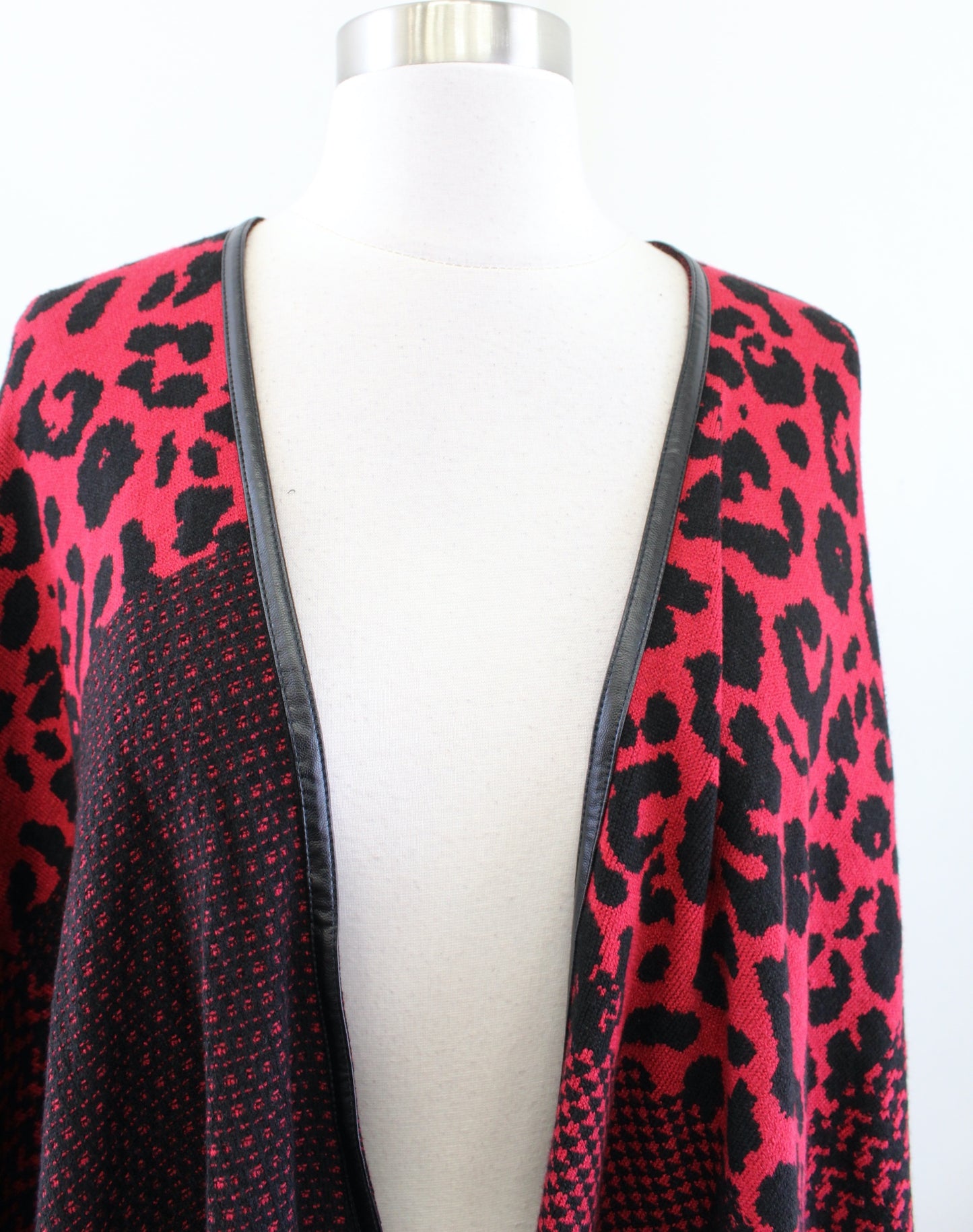 NWT Ming Wang Red Black Leopard Print Knit Hope Wrap Ruana Sweater One Size S M