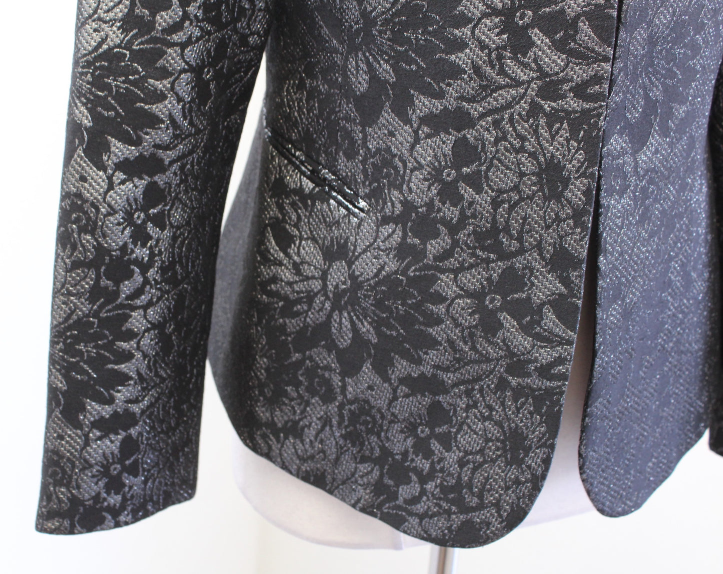 Calvin Klein Black Silver Metallic Floral Open Blazer Jacket Size 10 Evening