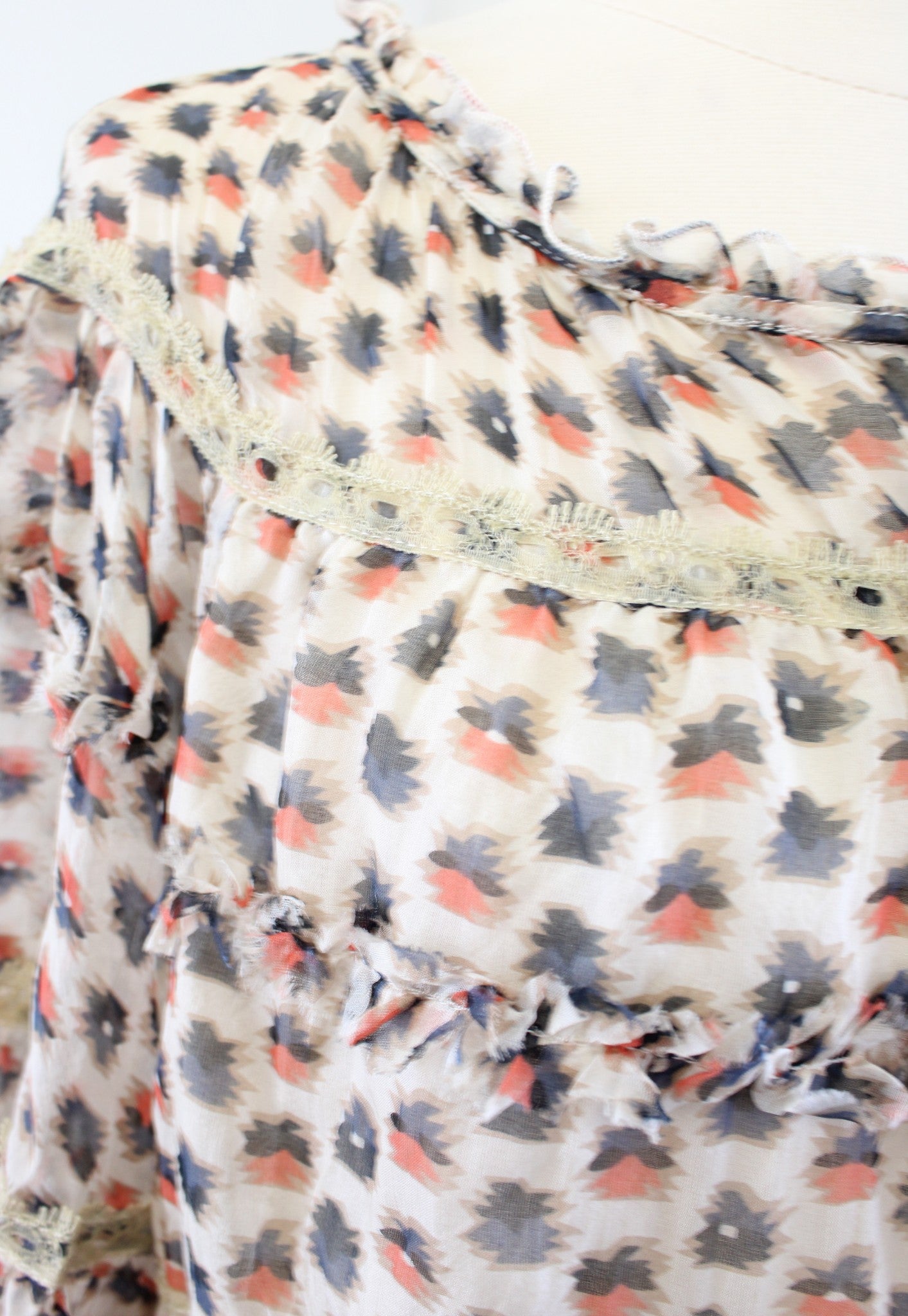 Sundance Catalog Geometric Print Lace Trim Smocked Silk Peasant Top Blouse Sz XS