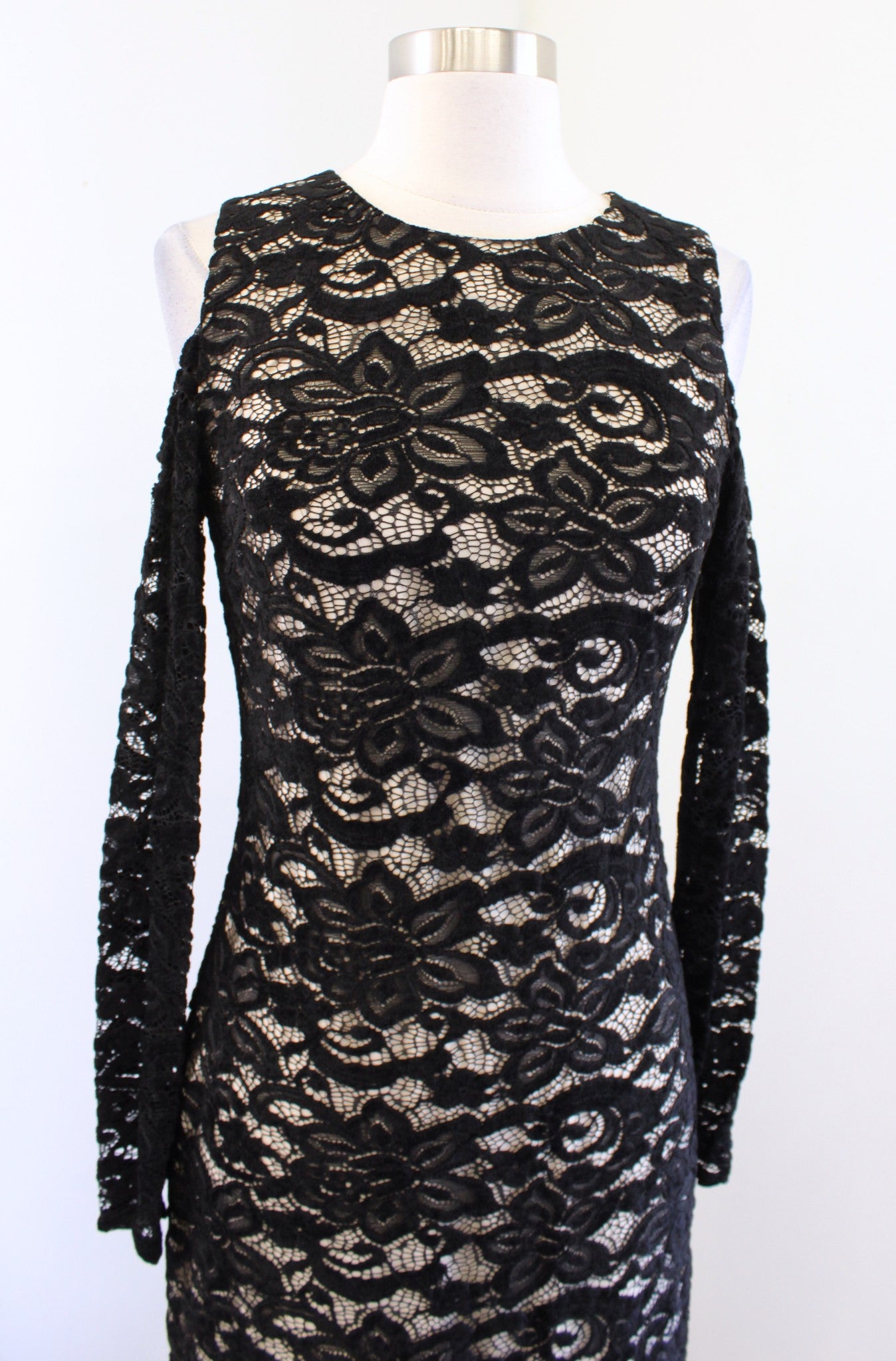 NWT $395 Alice and Olivia Laila Black Lace Illusion Cold Shoulder Dress Size 6