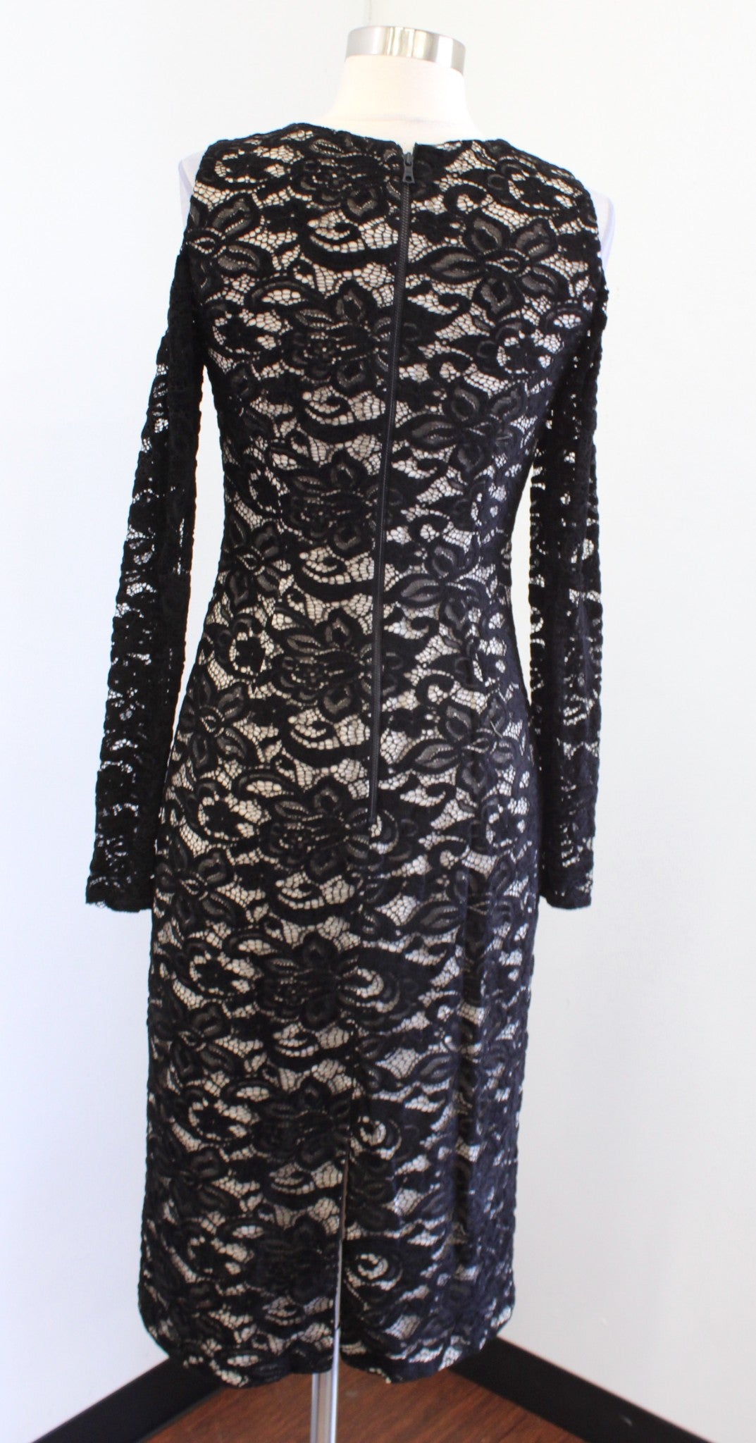 NWT $395 Alice and Olivia Laila Black Lace Illusion Cold Shoulder Dress Size 6