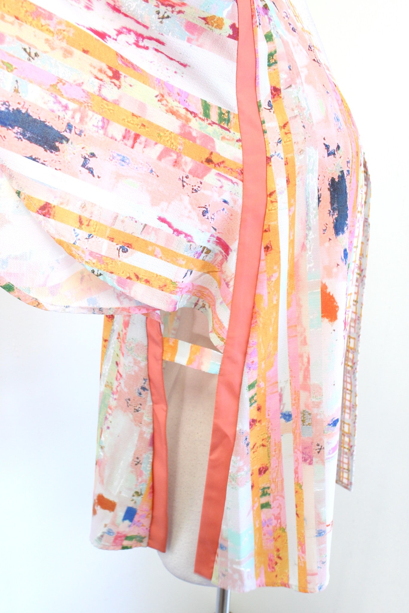 Floreat Anthropologie Colorful Abstract One Size Kimono Topper Jacket S M L Boho Short Sleeve