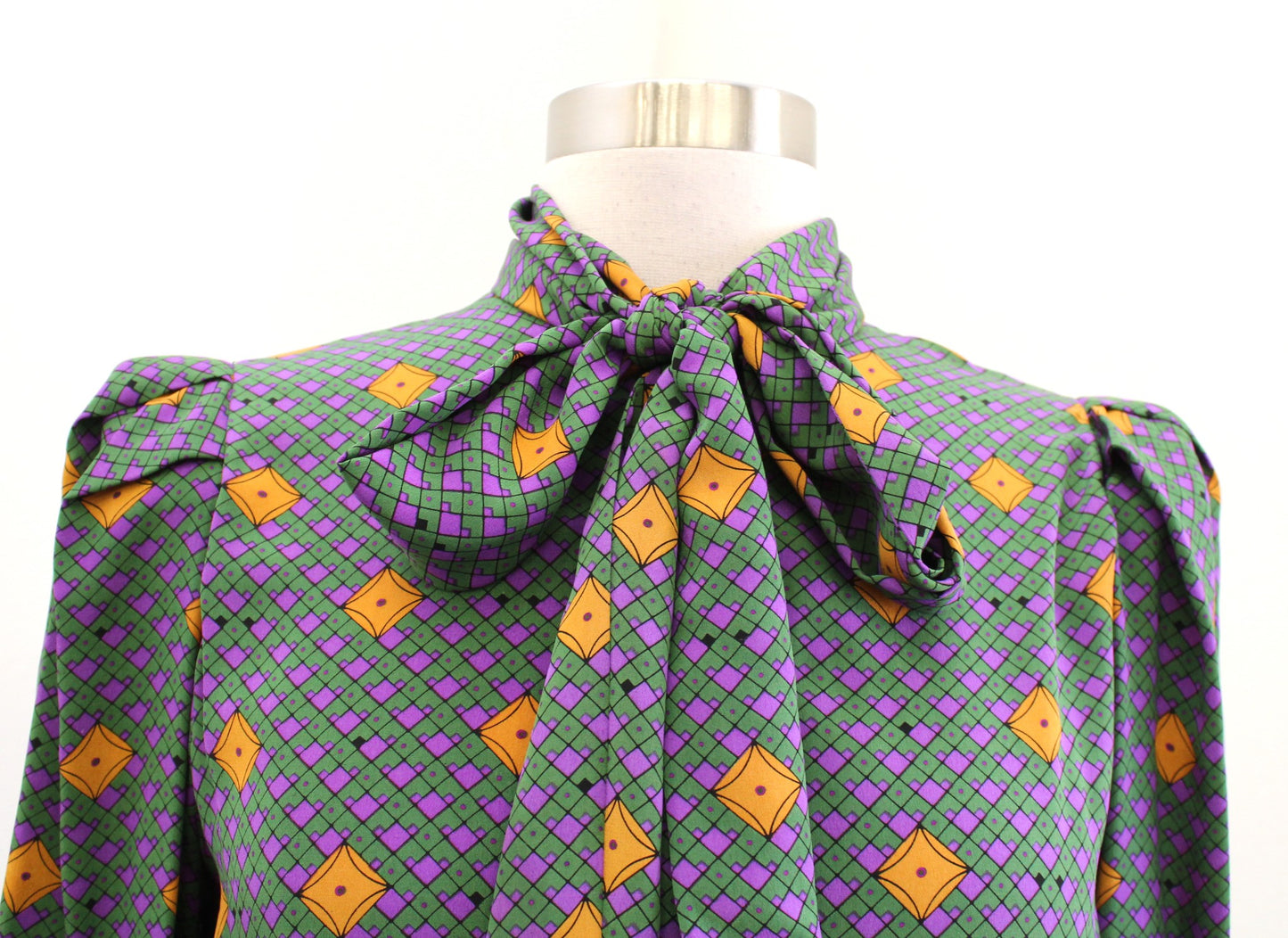 Vtg Miss O Oscar de La Renta Silk Tie Neck Pussybow Blouse Size 10 Green Purple