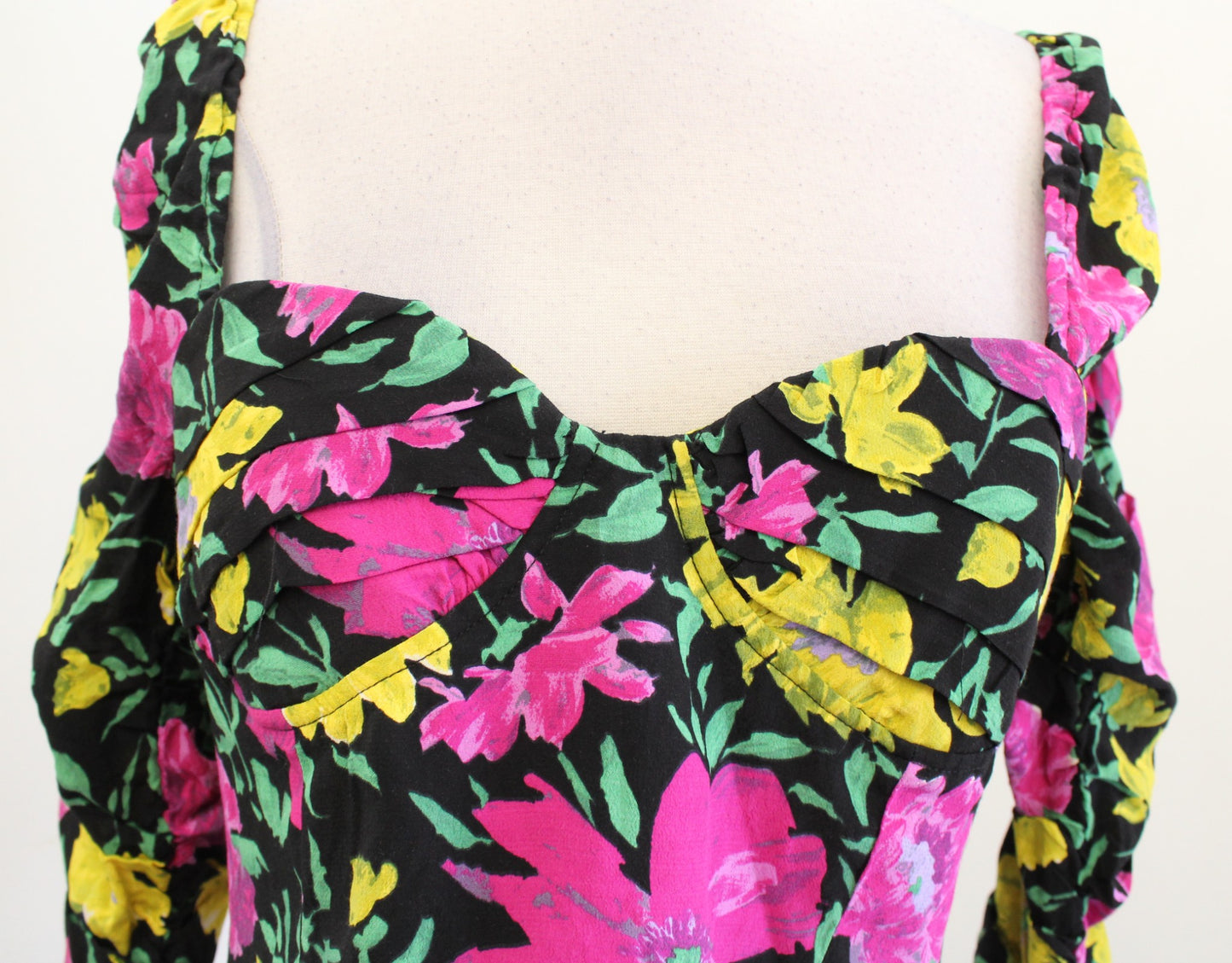 Zara Black Colorful Floral Sweetheart Bustier Style Crop Top Sz L Ruched Sleeve