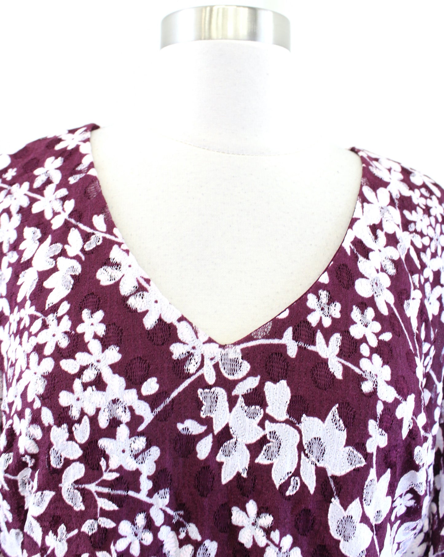 Karl Lagerfeld Burgundy White Pink Floral Lace Bell Sleeve V Neck Dress Size 8