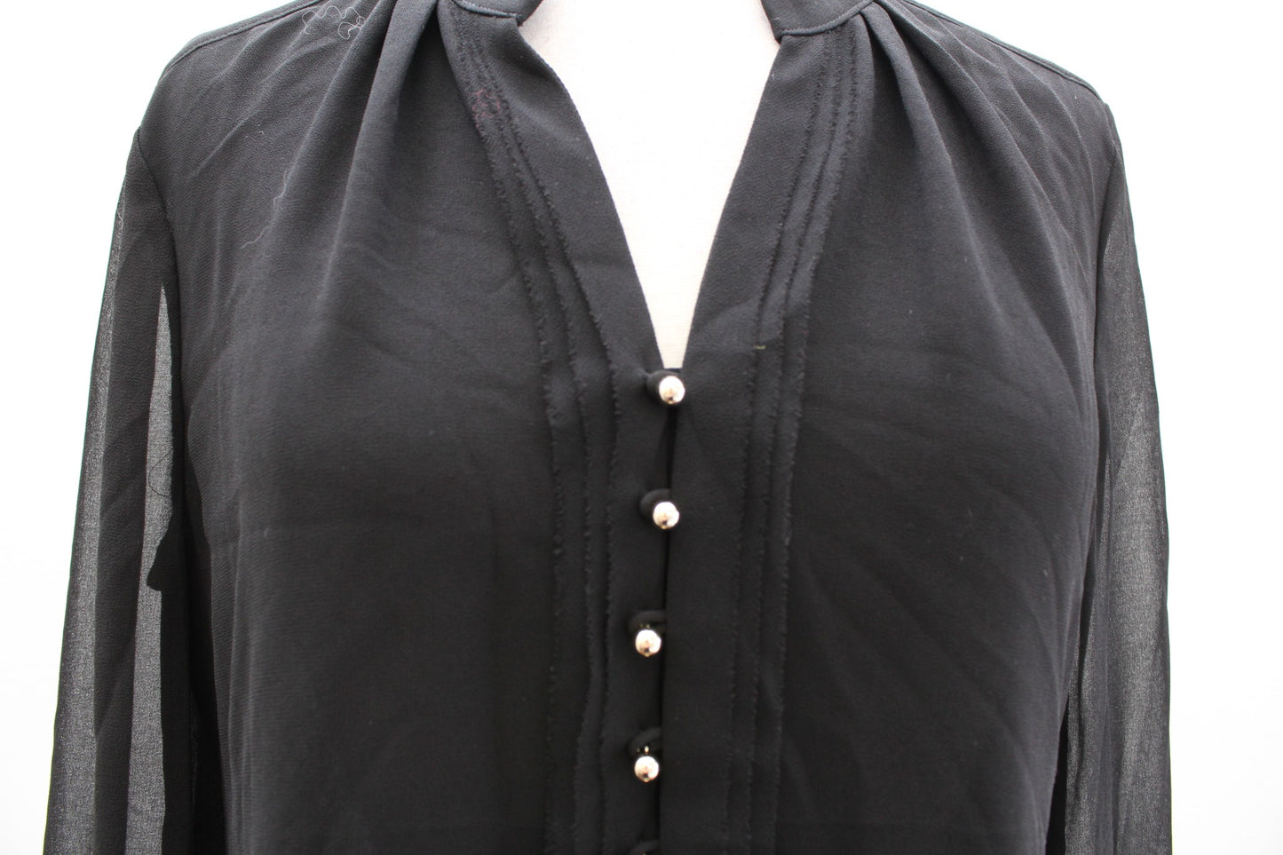 NWT White House Black Market Solid Black V Neck Popover Blouse Top Size 6 Career Long Sleeve