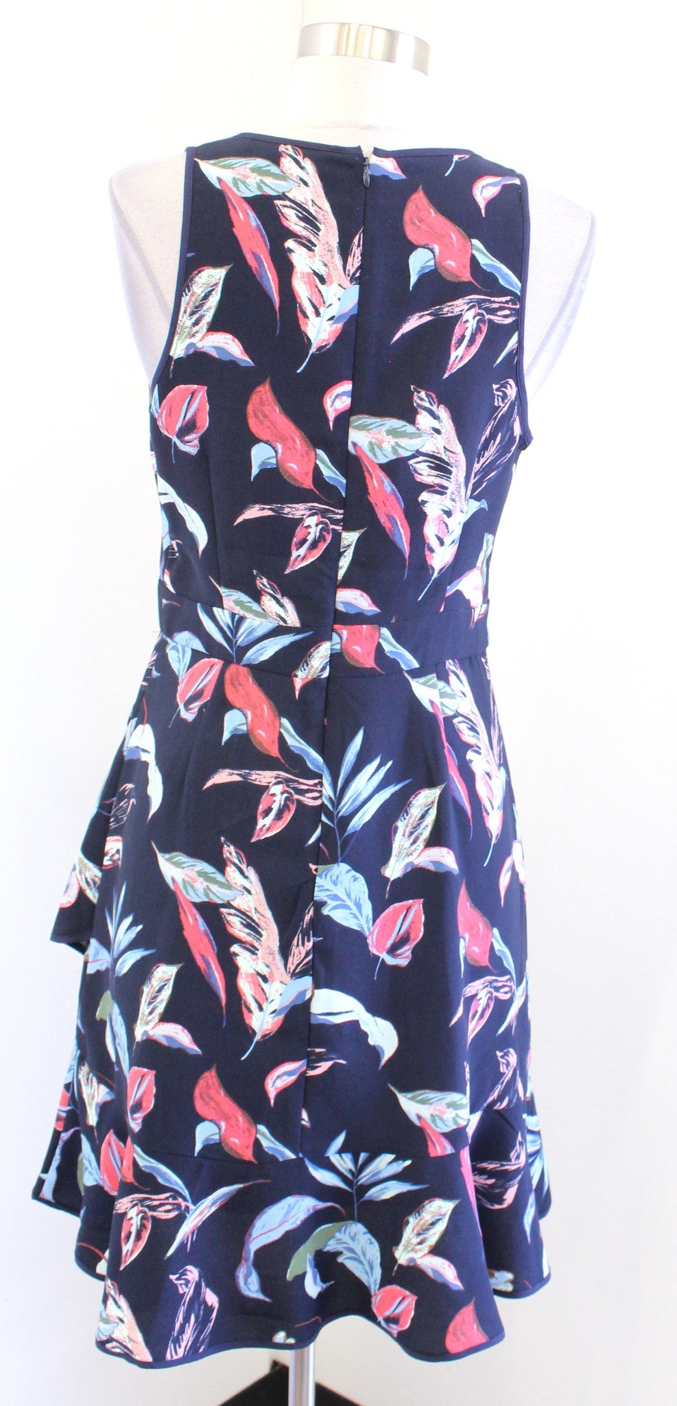 NWT Banana Republic Navy Blue Leaf Floral Ruffle Faux Wrap Sheath Dress Size 2