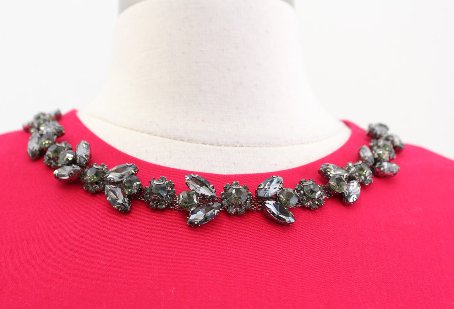 NWT W by Worth Red Beaded Jewel Embellished Shift Dress Holiday Party Cocktail 2