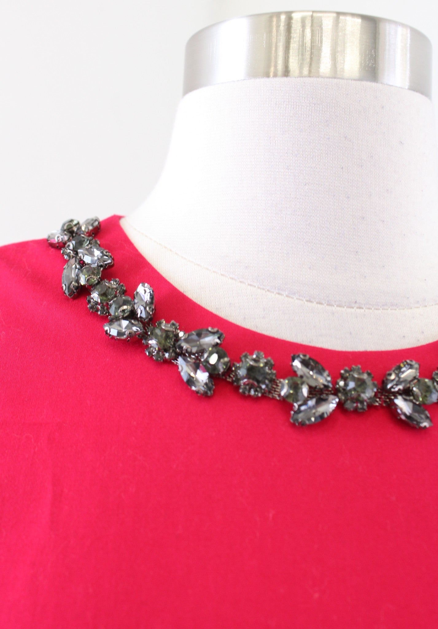 NWT W by Worth Red Beaded Jewel Embellished Shift Dress Holiday Party Cocktail 2