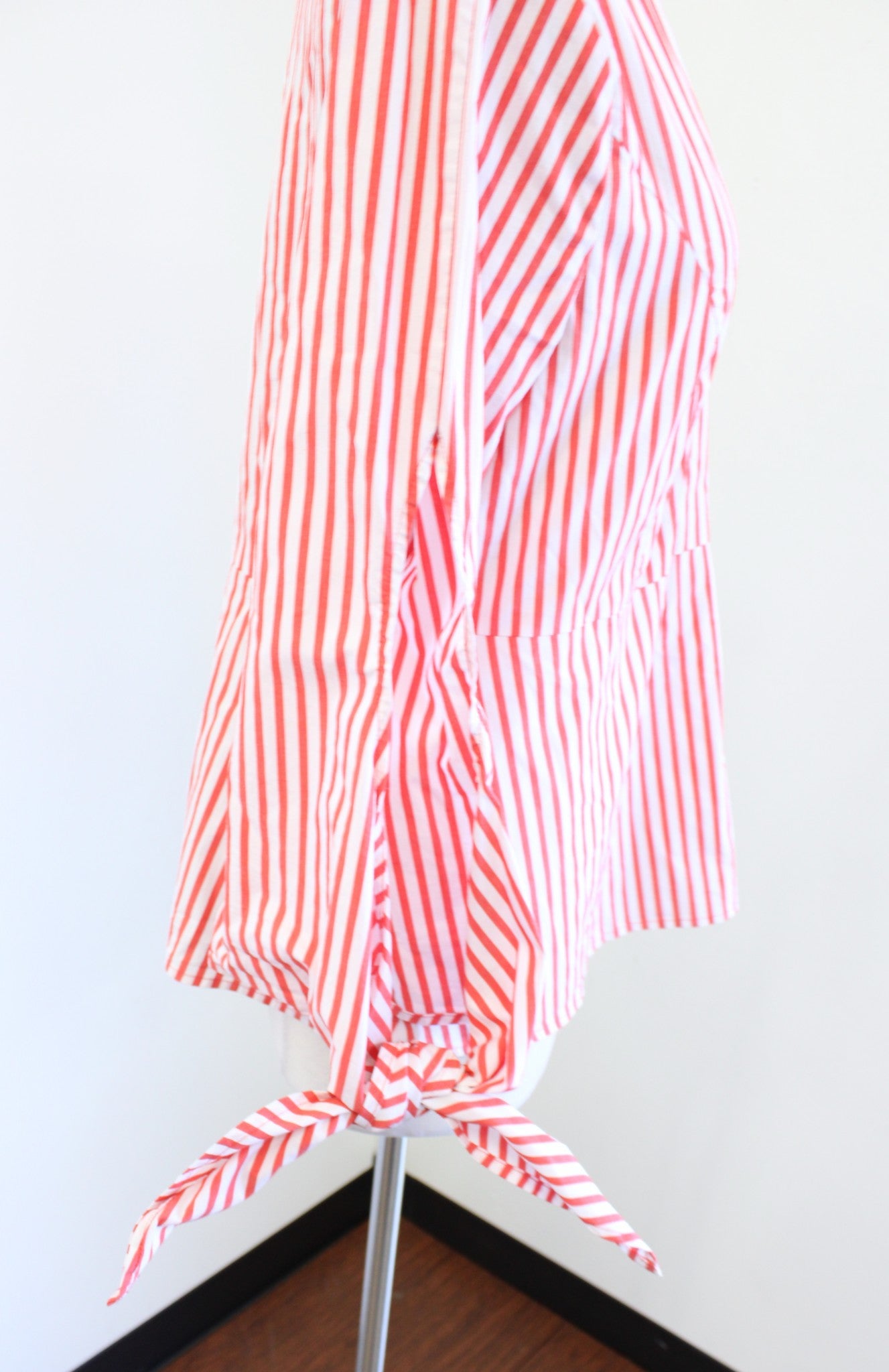 J Crew x Universal Standard Striped Poplin Tie Sleeve Blouse Top Size S V Neck