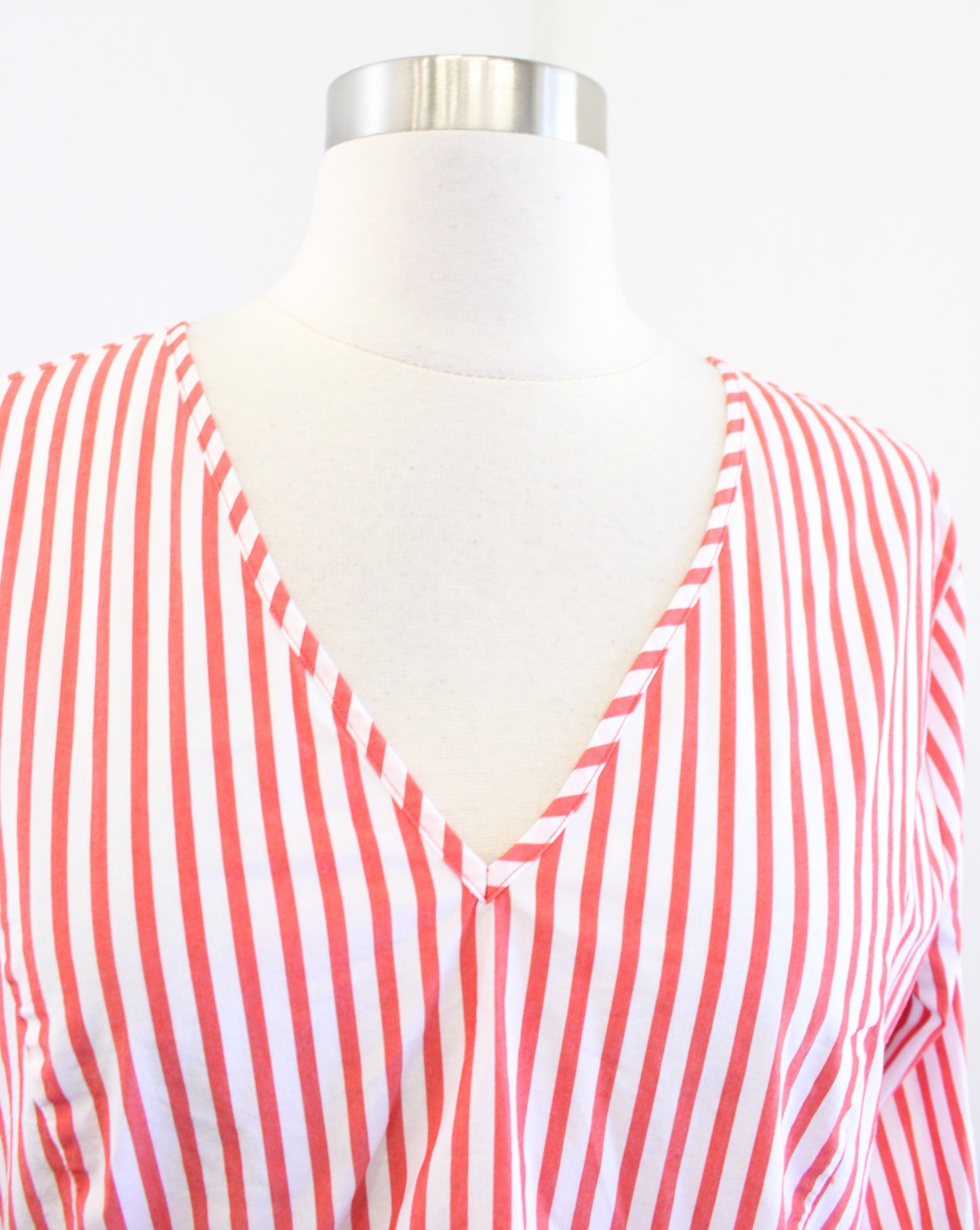 J Crew x Universal Standard Striped Poplin Tie Sleeve Blouse Top Size S V Neck