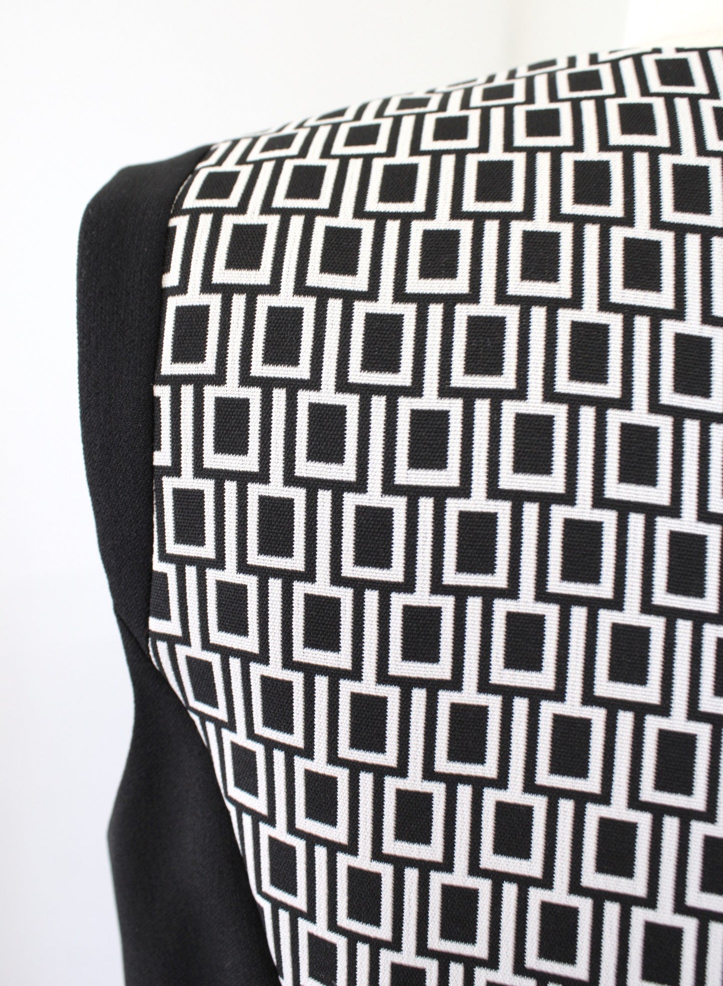 NWT Tahari ASL Levine Black White Geometric Block Print Sheath Dress Size 10