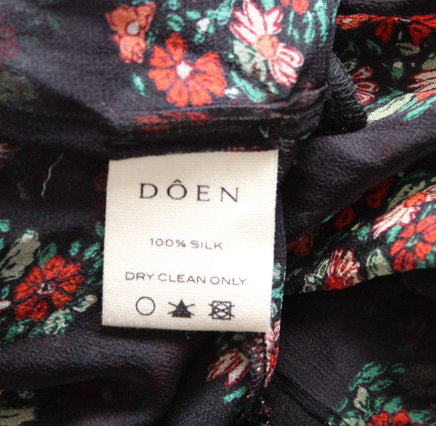 Doen Kahira Black Floral Sheer Silk Georgette Button Front Ruffle Top Blouse M