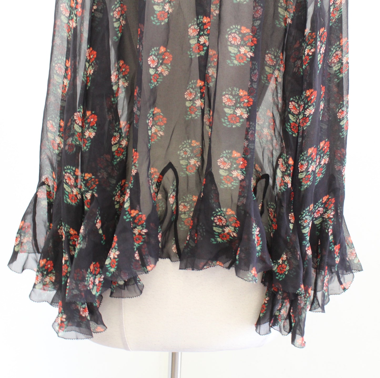 Doen Kahira Black Floral Sheer Silk Georgette Button Front Ruffle Top Blouse M