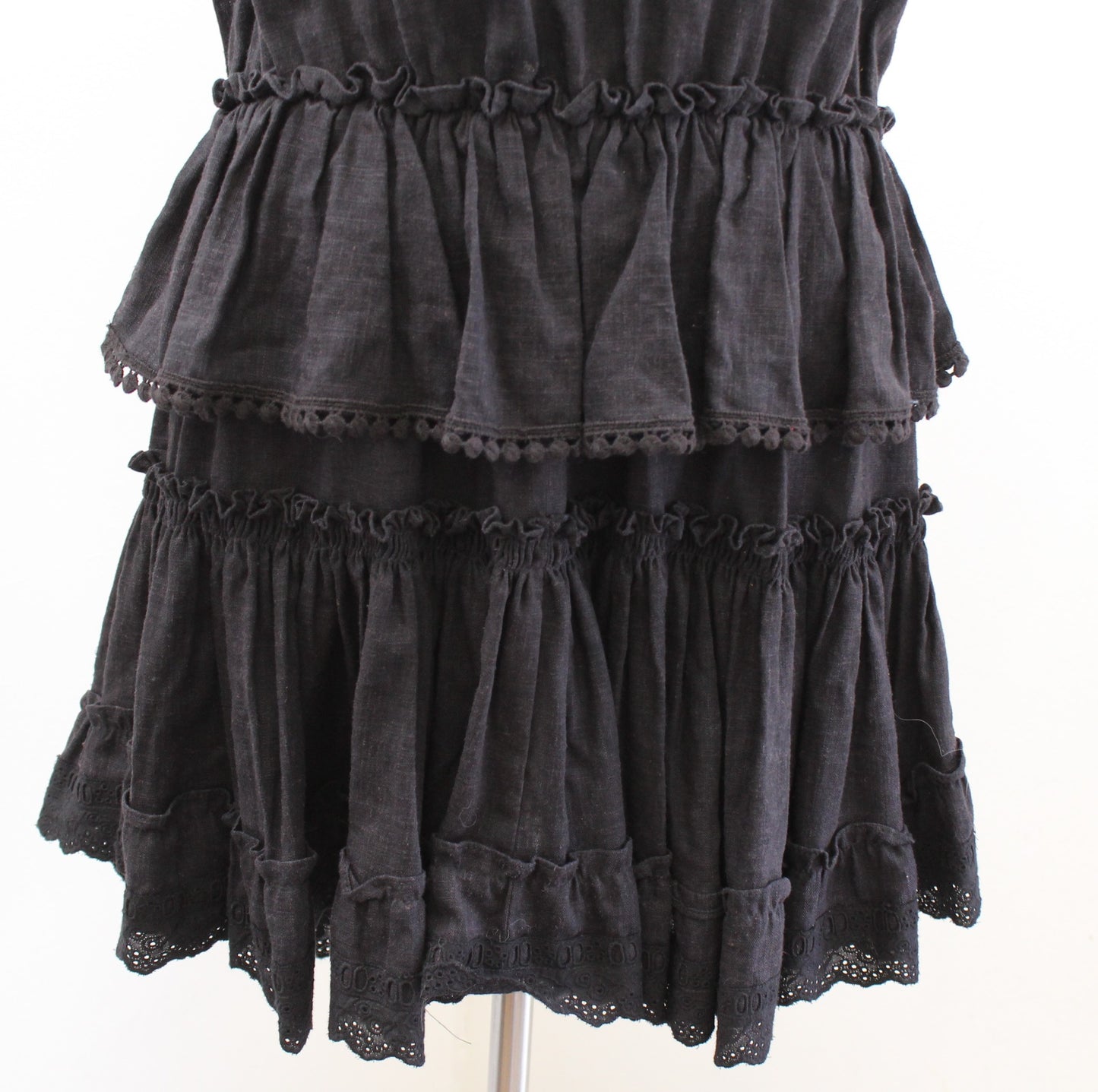 Misa Los Angeles Black Ruffle Tiered Tie Neck Dress Size M Linen Blend Smocked
