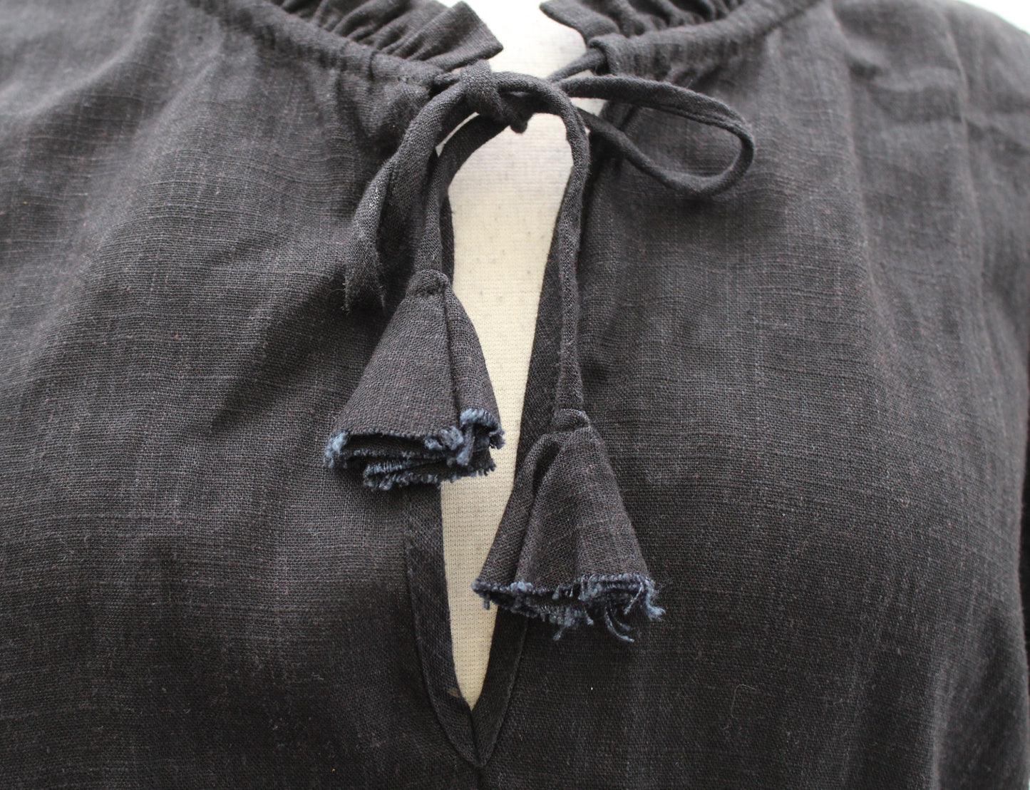 Misa Los Angeles Black Ruffle Tiered Tie Neck Dress Size M Linen Blend Smocked