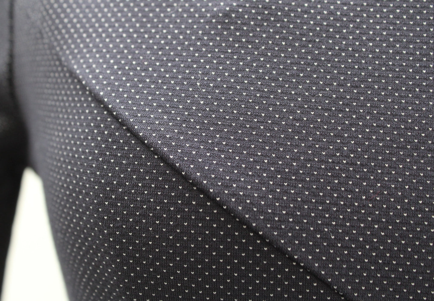 NWT Banana Republic Womens Navy Blue White Micro Dot V Neck Sheath Dress Size 2