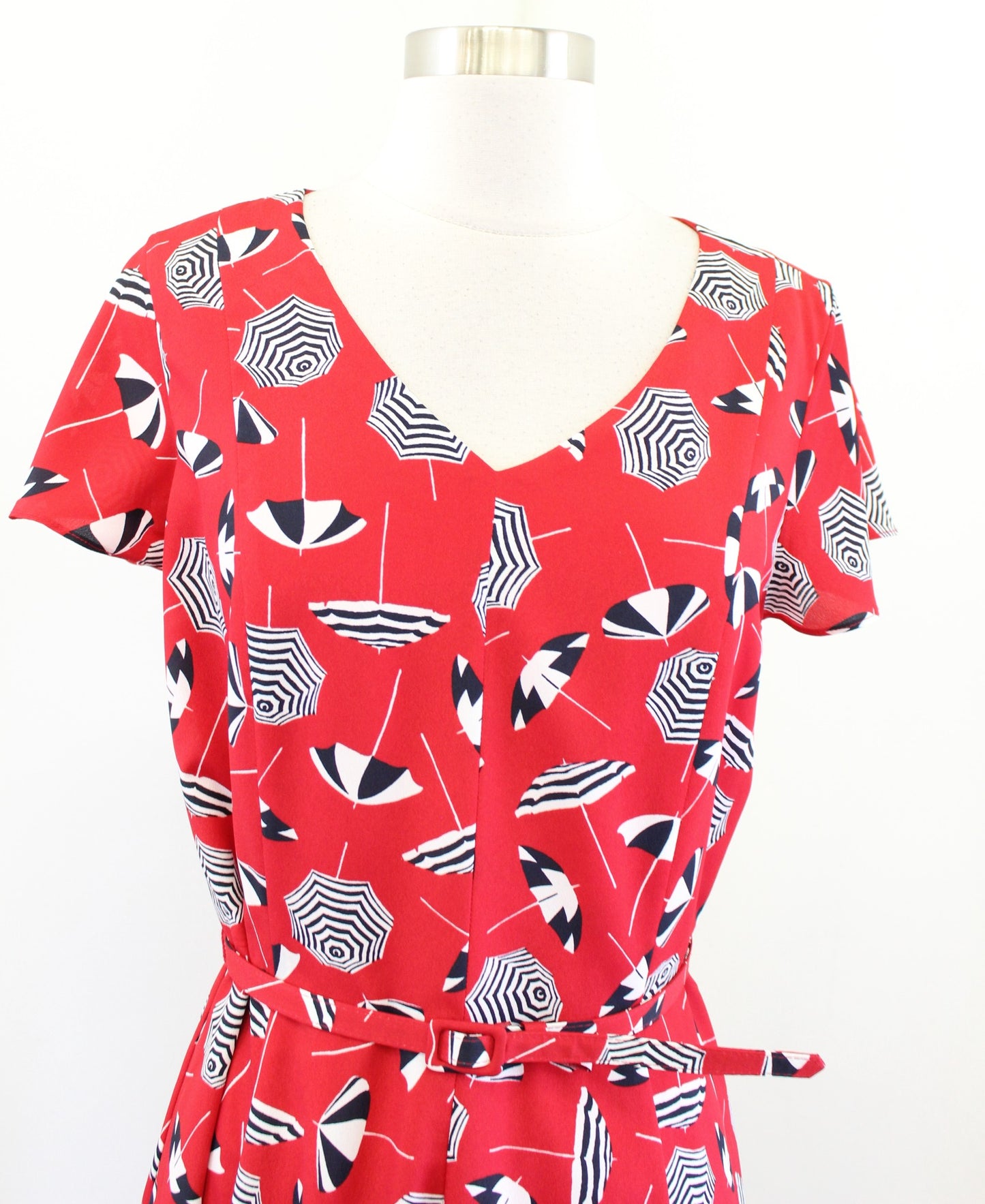 Talbots Red Black White Novelty Umbrella Print A Line Belted Dress size 6 V Neck