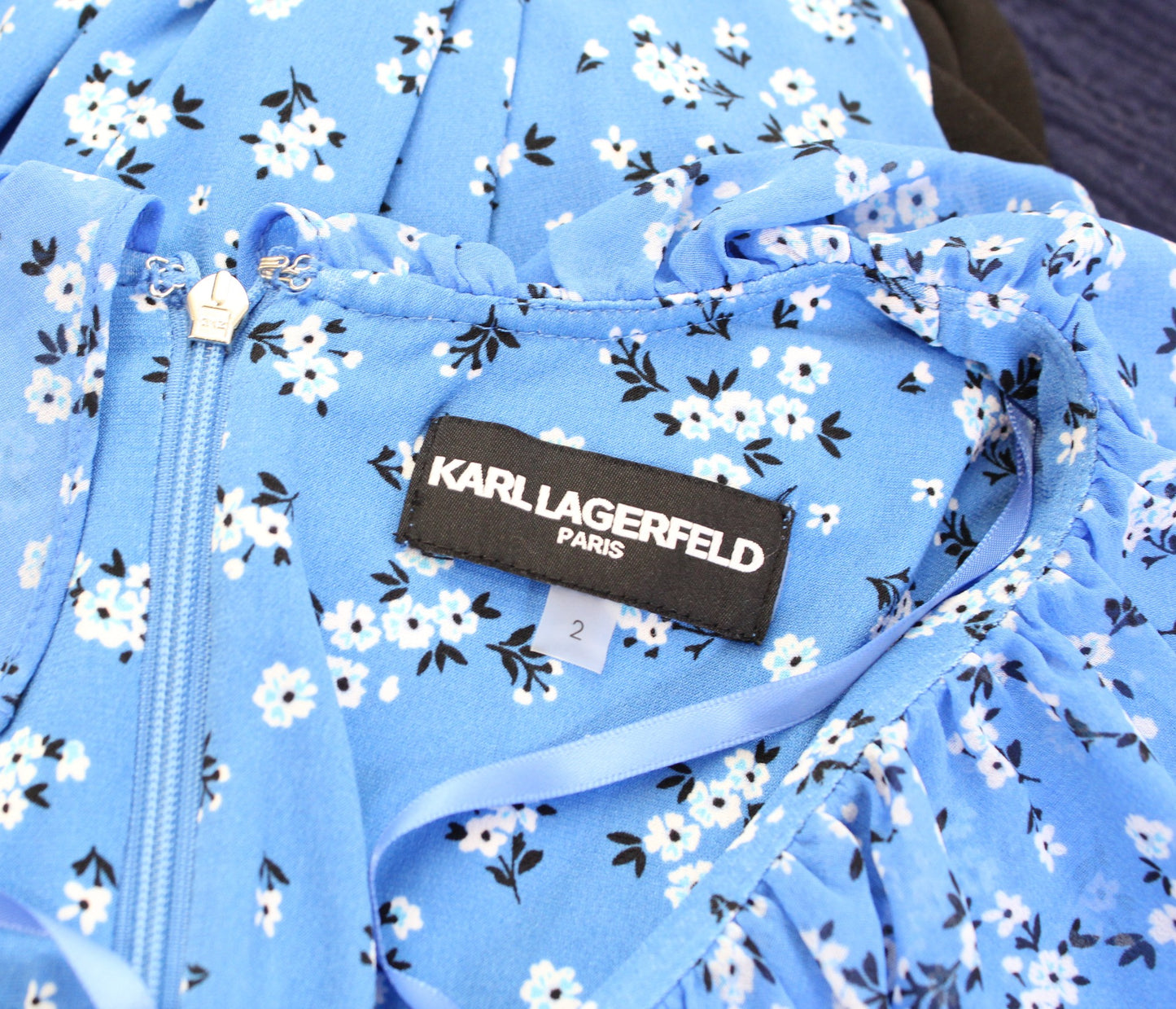 Karl Lagerfeld Blue Ditsy Floral Ruffle Flutter Jersey Dress Size 2 Flounce Hem