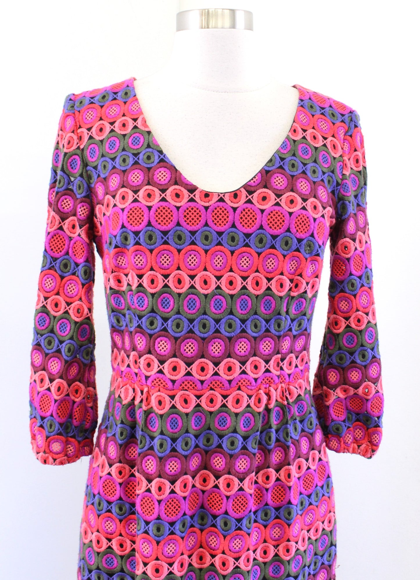 Trina Turk Pink Colorful Embroidered Crochet Look V Neck Sheath Dress Size 4