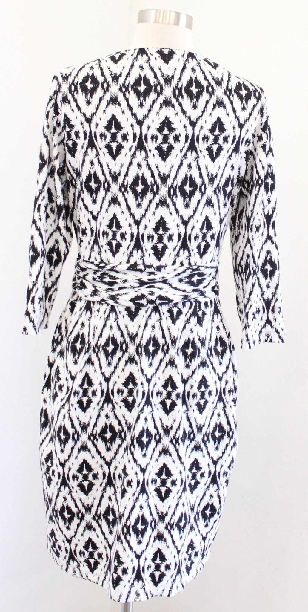 J McLaughlin Black Off White Geometric Ikat Catalina Cloth Faux Wrap Dress Sz M