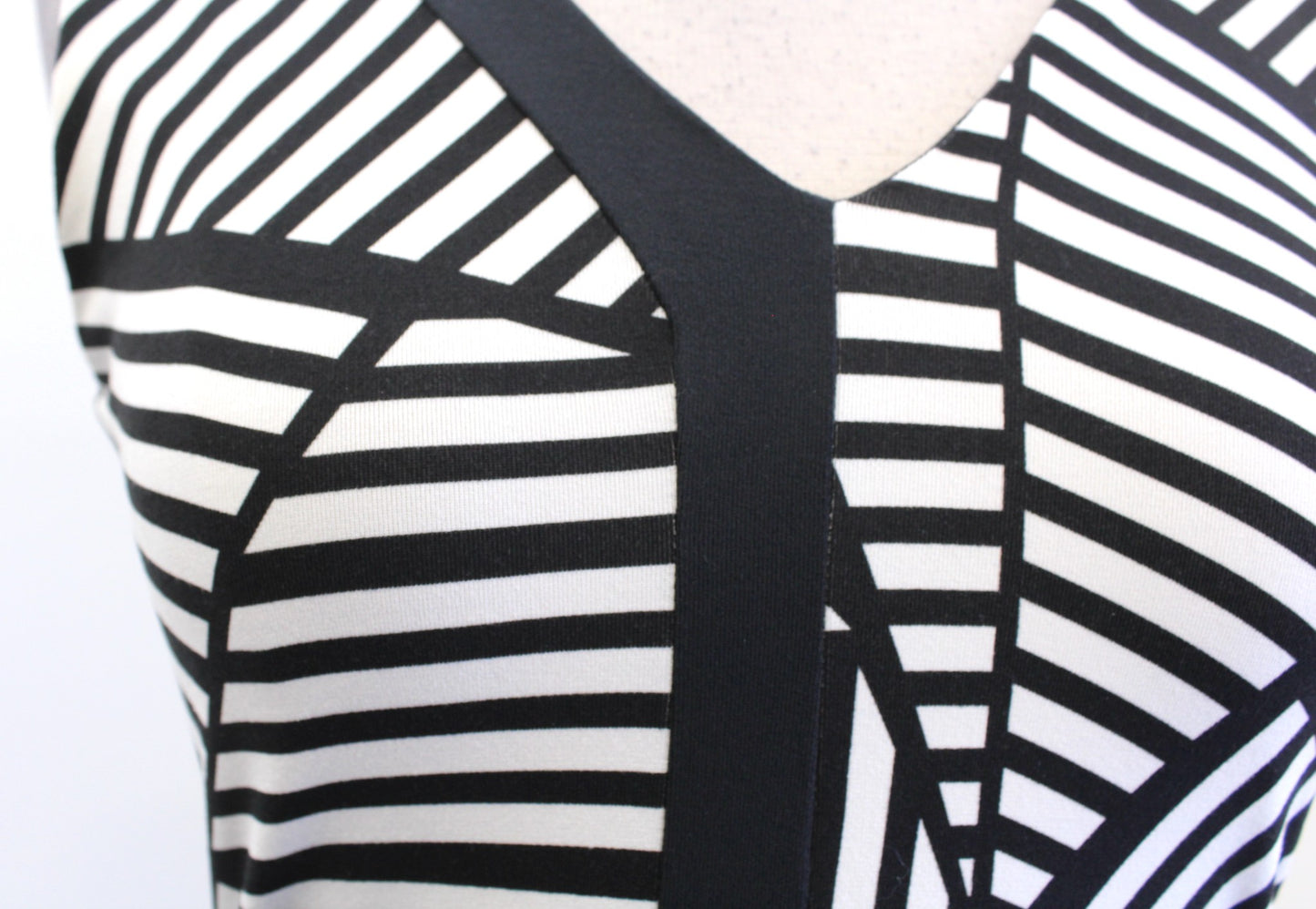 Title Nine Black White Geometric Stripe Hillary Dream Athletic Dress Size XS