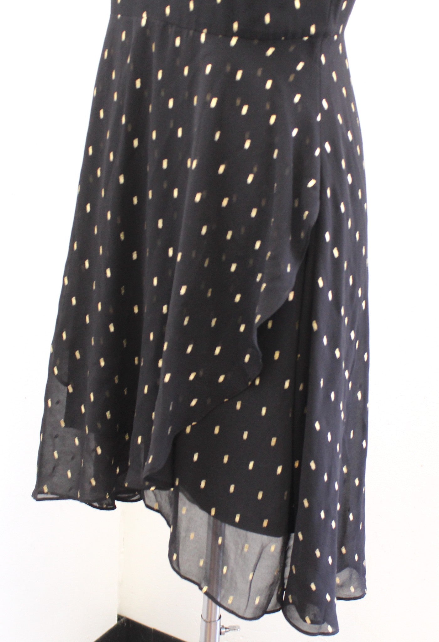 White House Black Market Black Gold Metallic Mock Neck Keyhole A Line Dress Sz 6