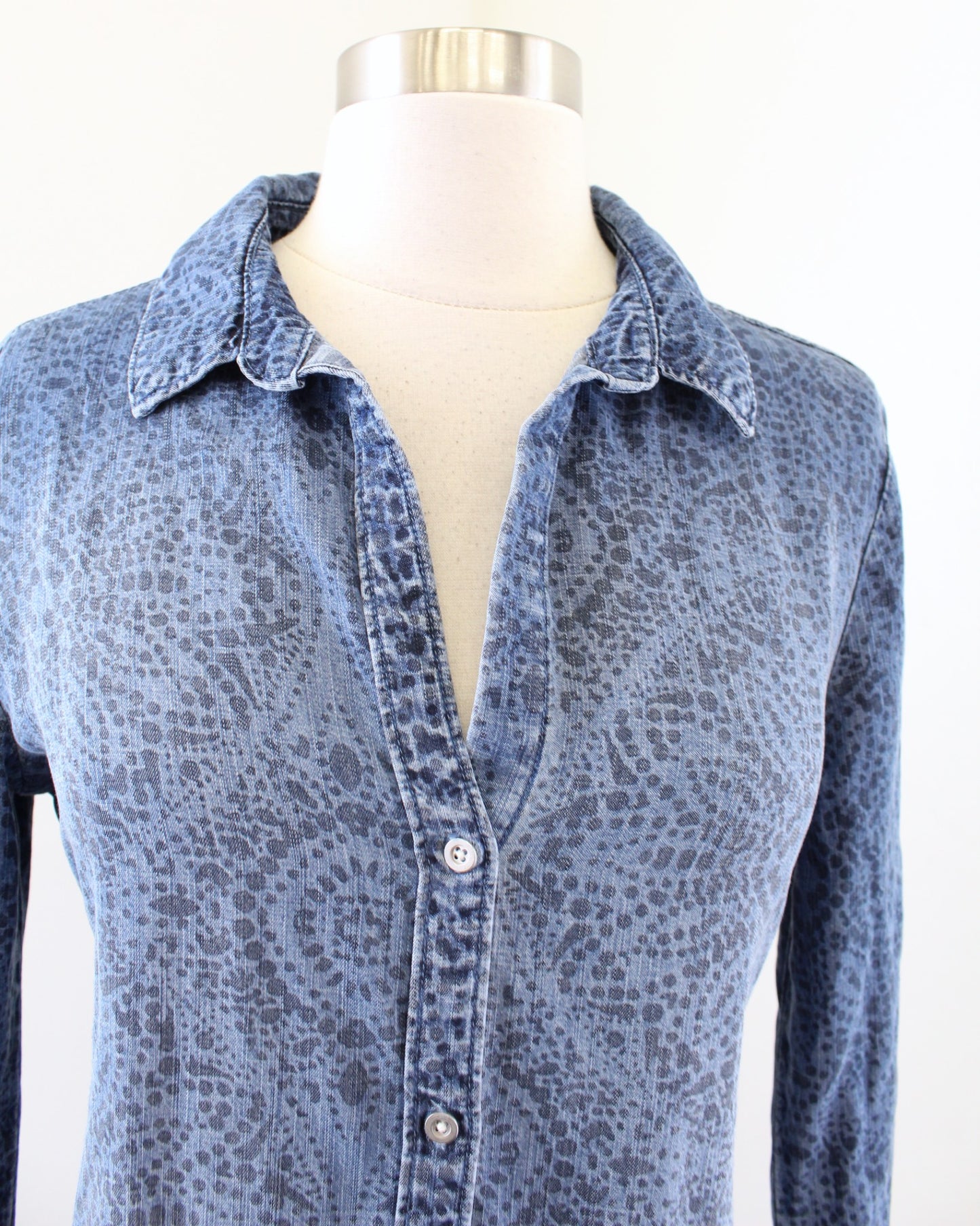 Cloth and Stone Anthropologie Medallion Print Chambray Tie Waist Shirt Dress XS