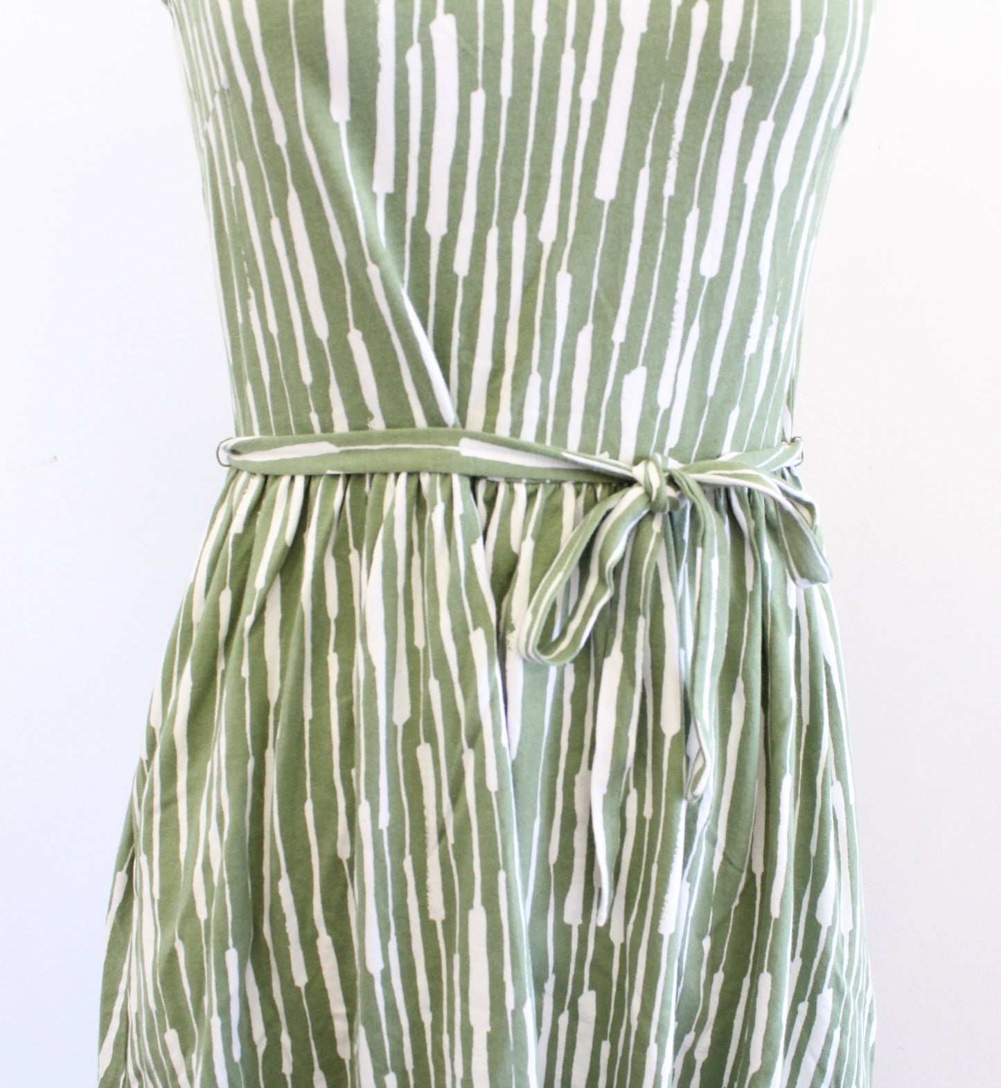 Boden Green White Brushstroke Print Fit and Flare Tie Waist Knit Dress Size 6R 6