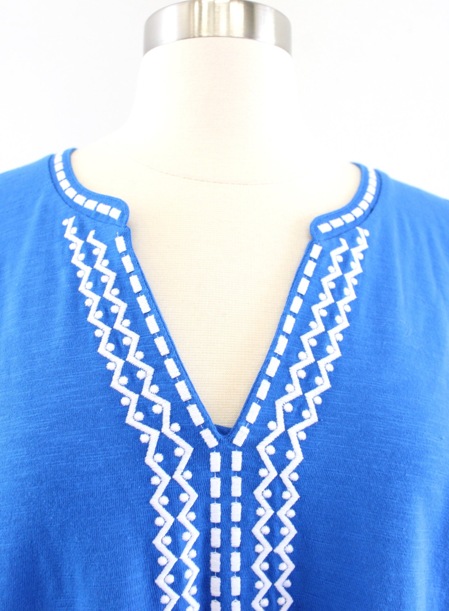 Boden Blue White Embroidered Split Neck Knit Dress Size US 12R 12 Beach Cover