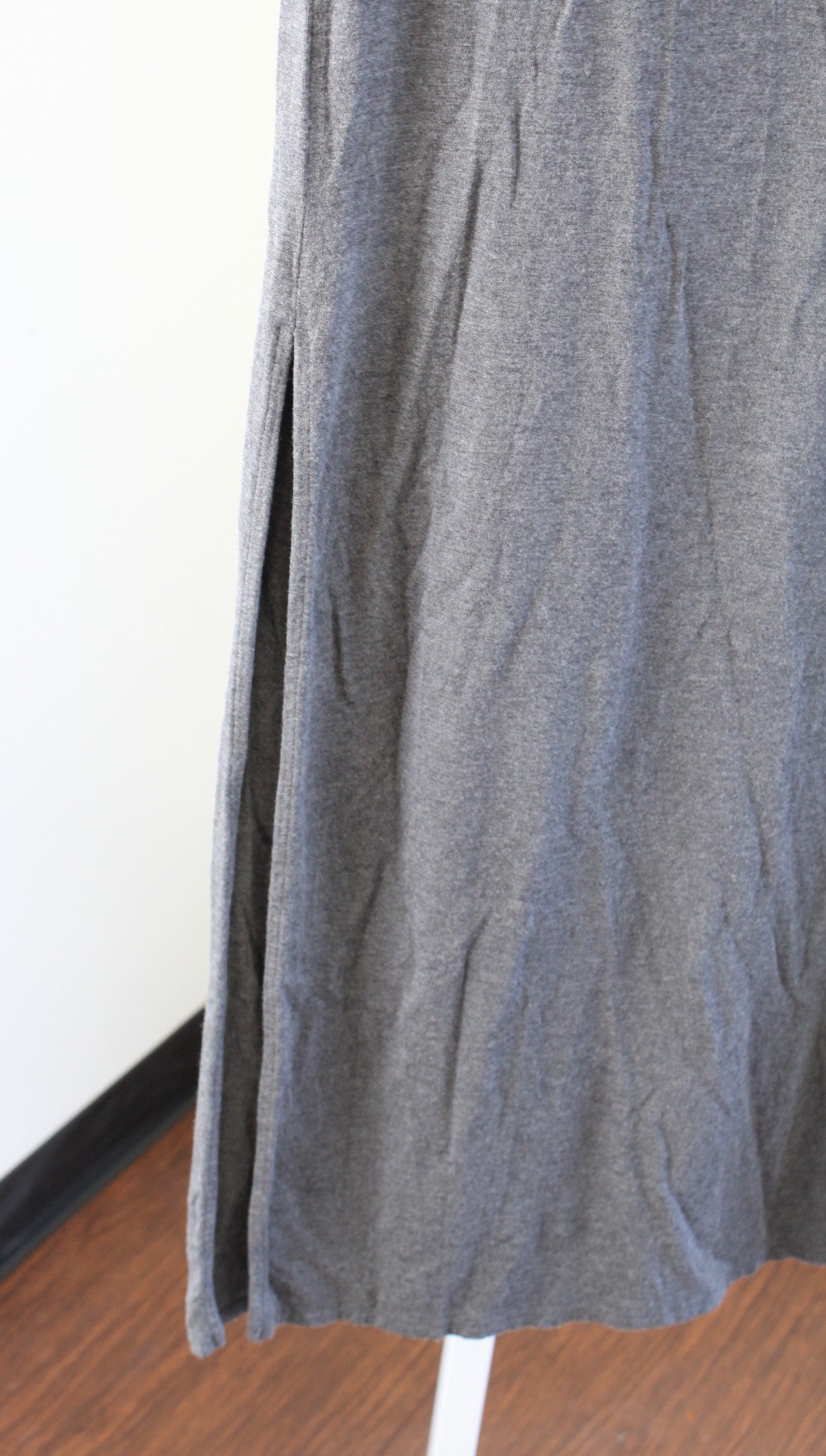 Babaton Aritzia Soft Knit Gray Maxi Skirt w/ Side Slits Size M Charcoal Pull On