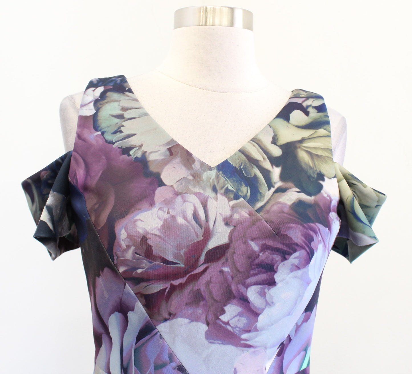 Tahari ASL Levine Graphic Floral Print Cold Shoulder V Neck Sheath Dress Size 2