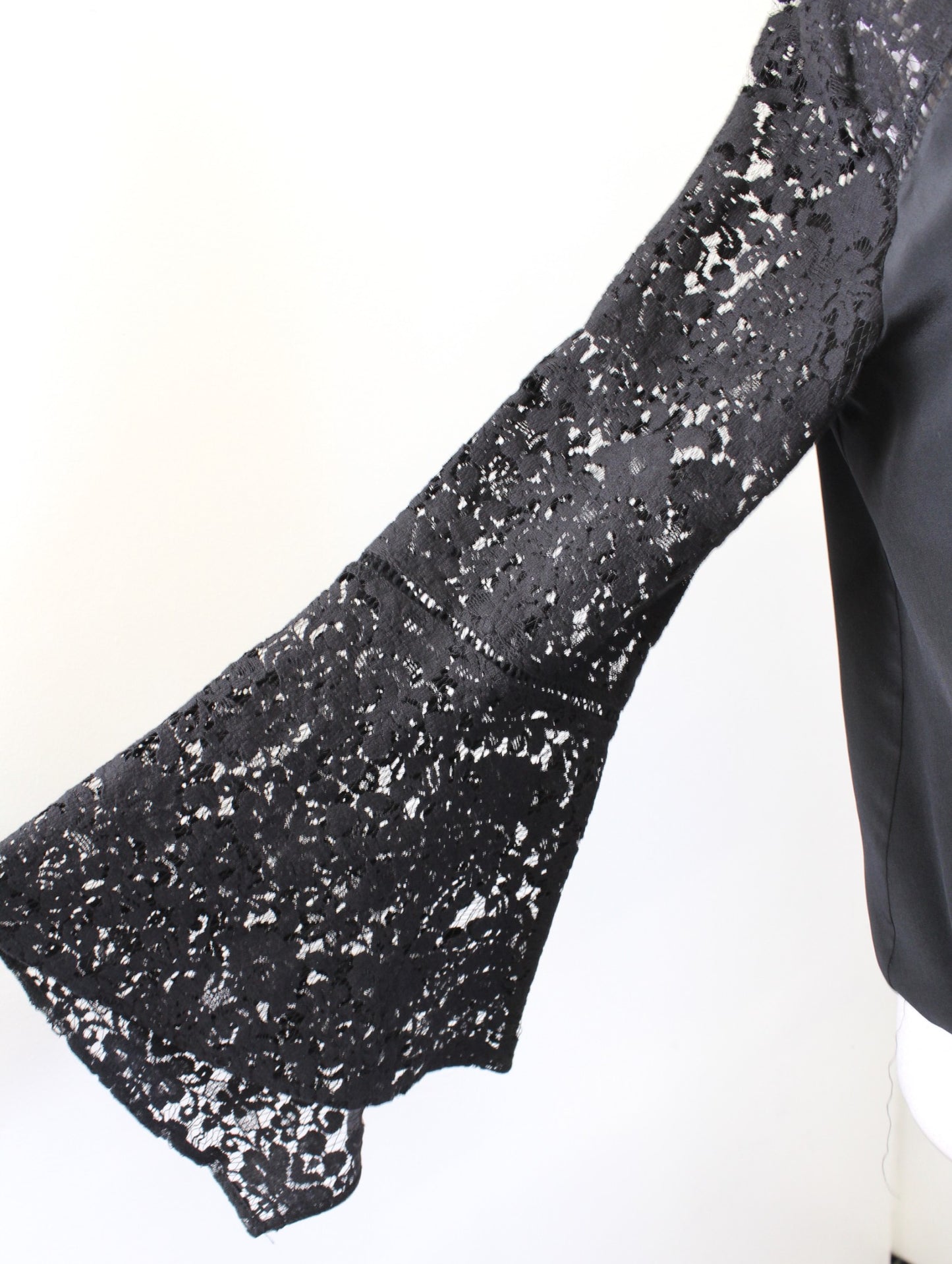 Bailey 44 Anthropologie Black Silk Surplice Lace Bell Sleeve Top Blouse M V Neck Long sleeve