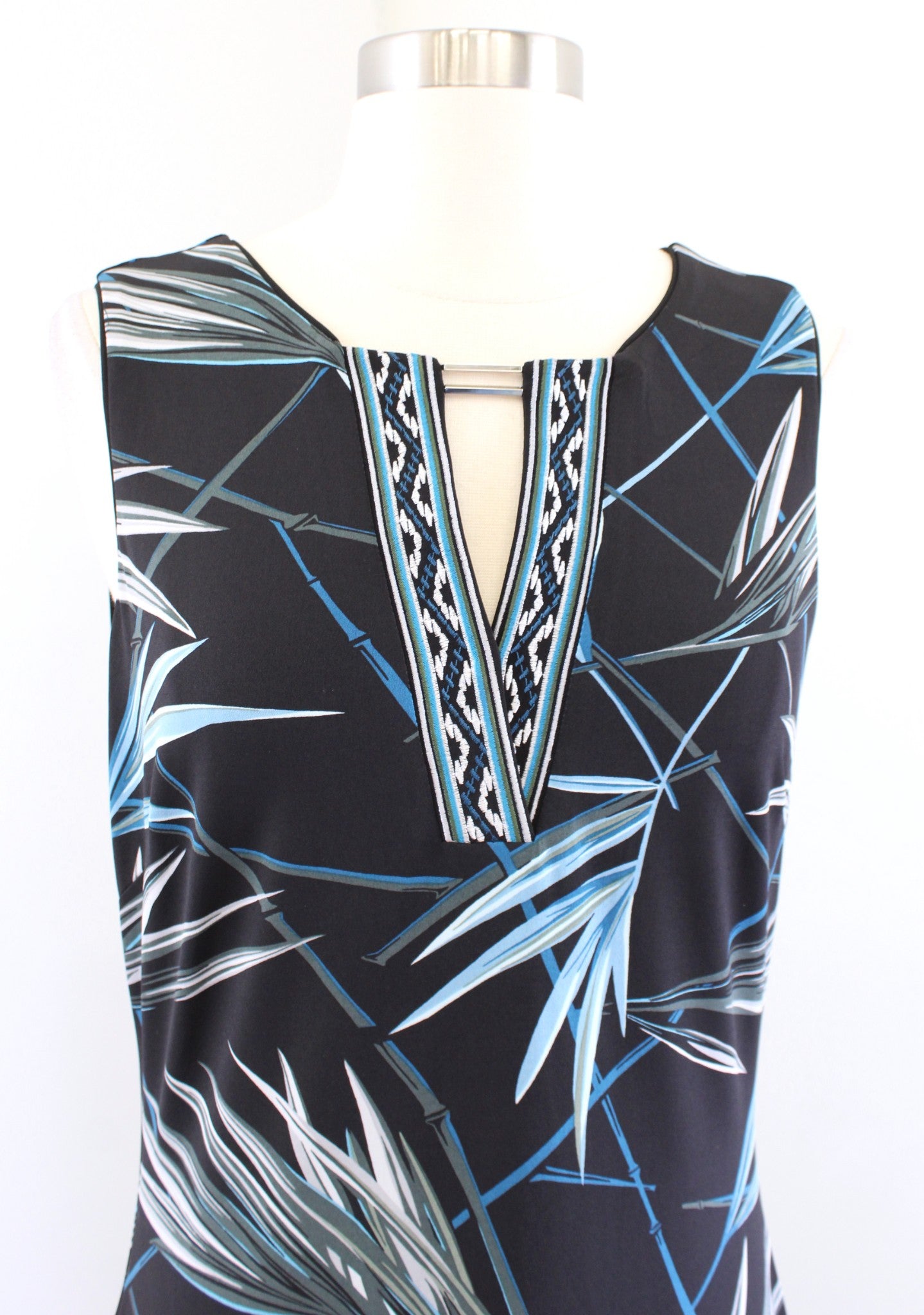 NWT White House Black Market Abstract Palm Print Sheath Dress Embroidered Blue