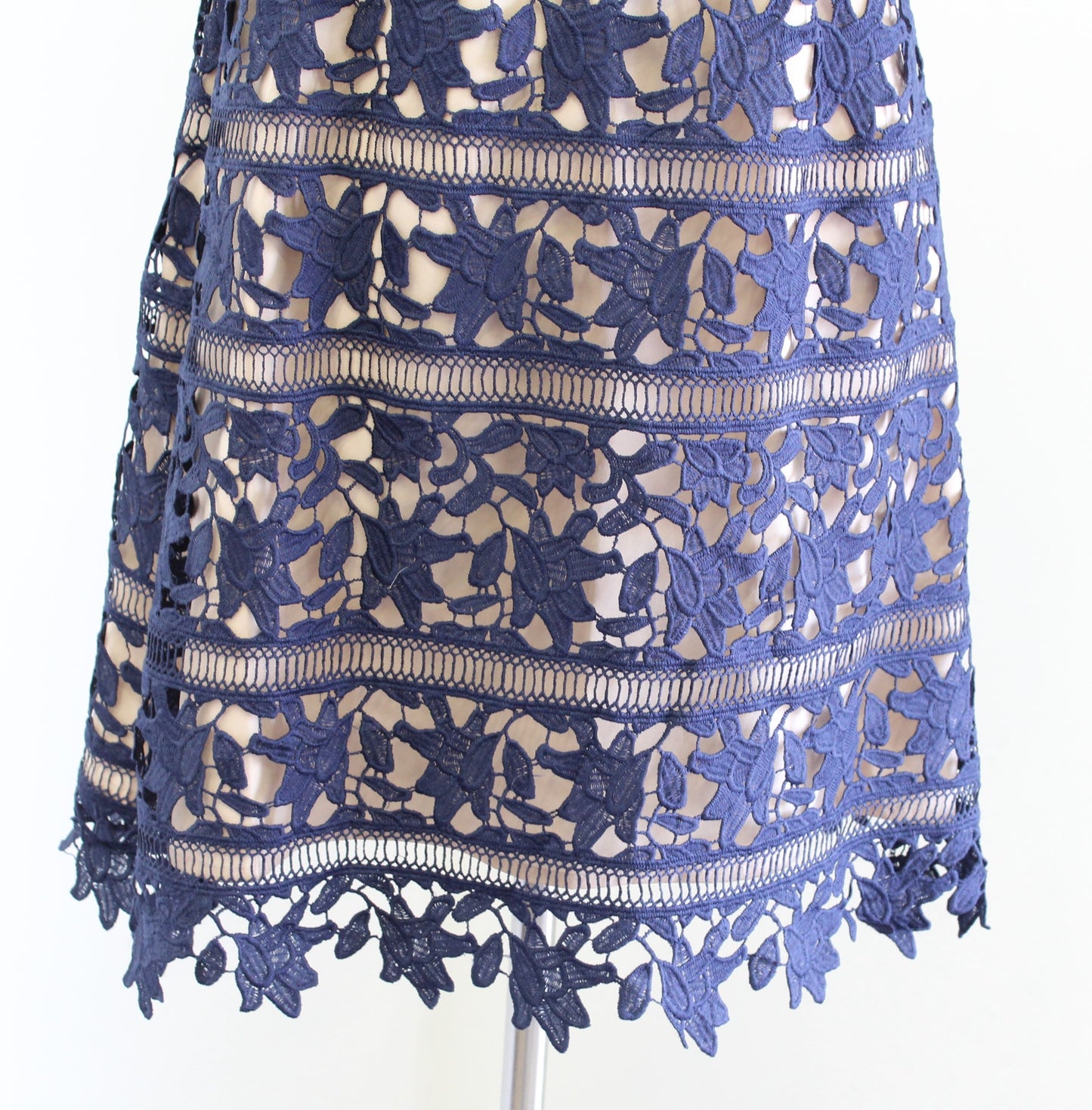 Eliza J Womens Navy Blue Crochet Lace Overlay Sheath Dress Size 2 Cocktail Party