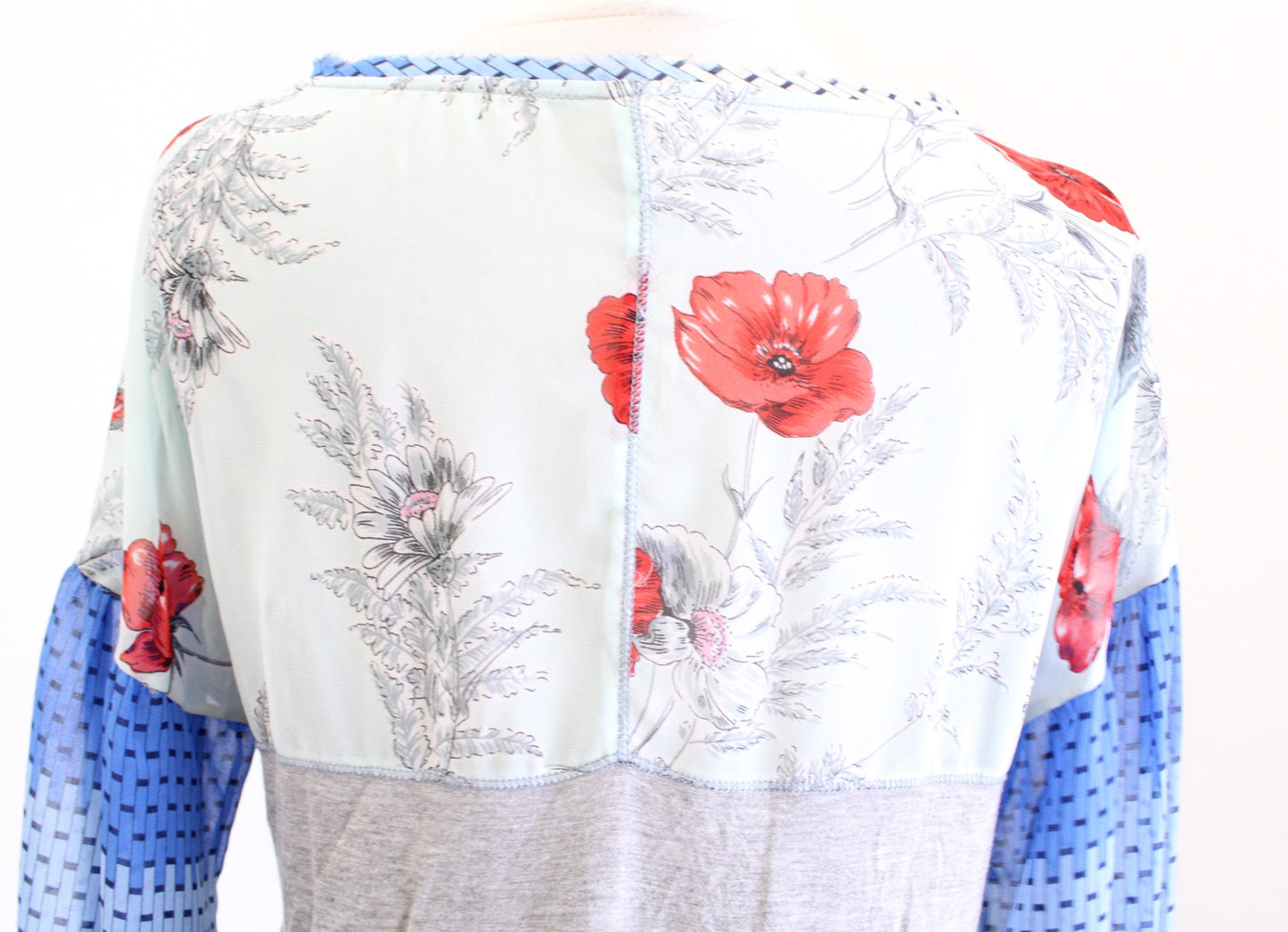 Tiny Anthropologie Raye Heather Gray Contrast Floral Puff Sleeve Tee Top Size S