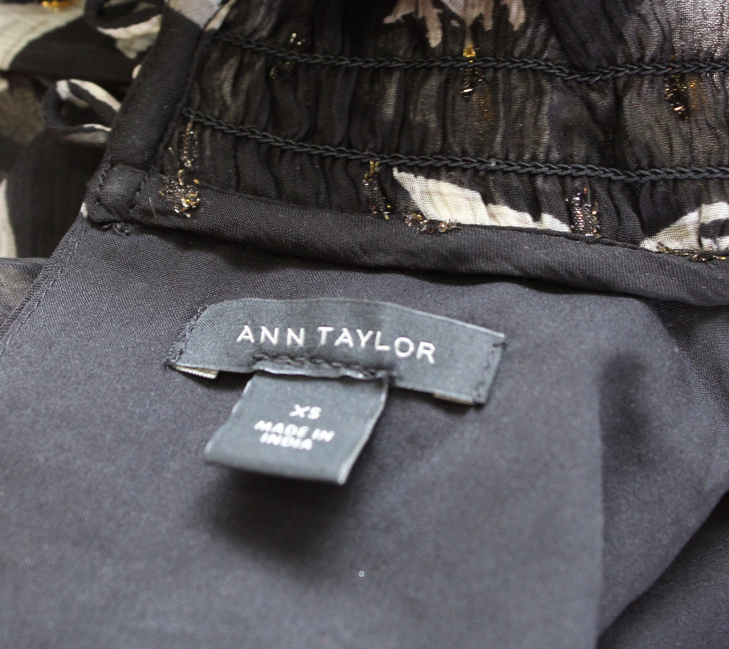 Ann Taylor Black Baroque Floral Smocked Mock Neck Tie Waist Shift Dress Size XS