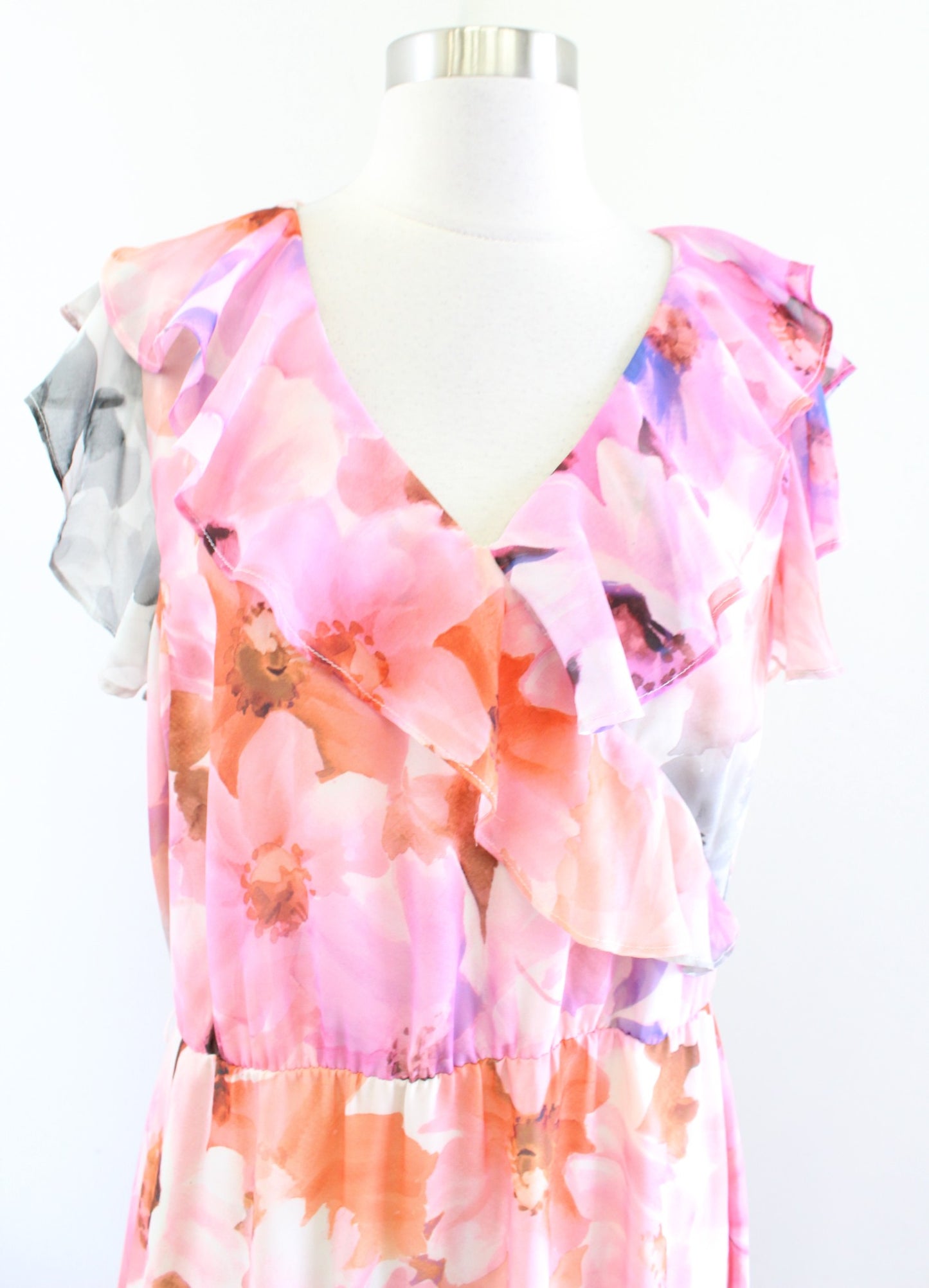 HD in Paris Anthropologie Easel Floral Flutter Ruffle Maxi Dress Size 8 Pink