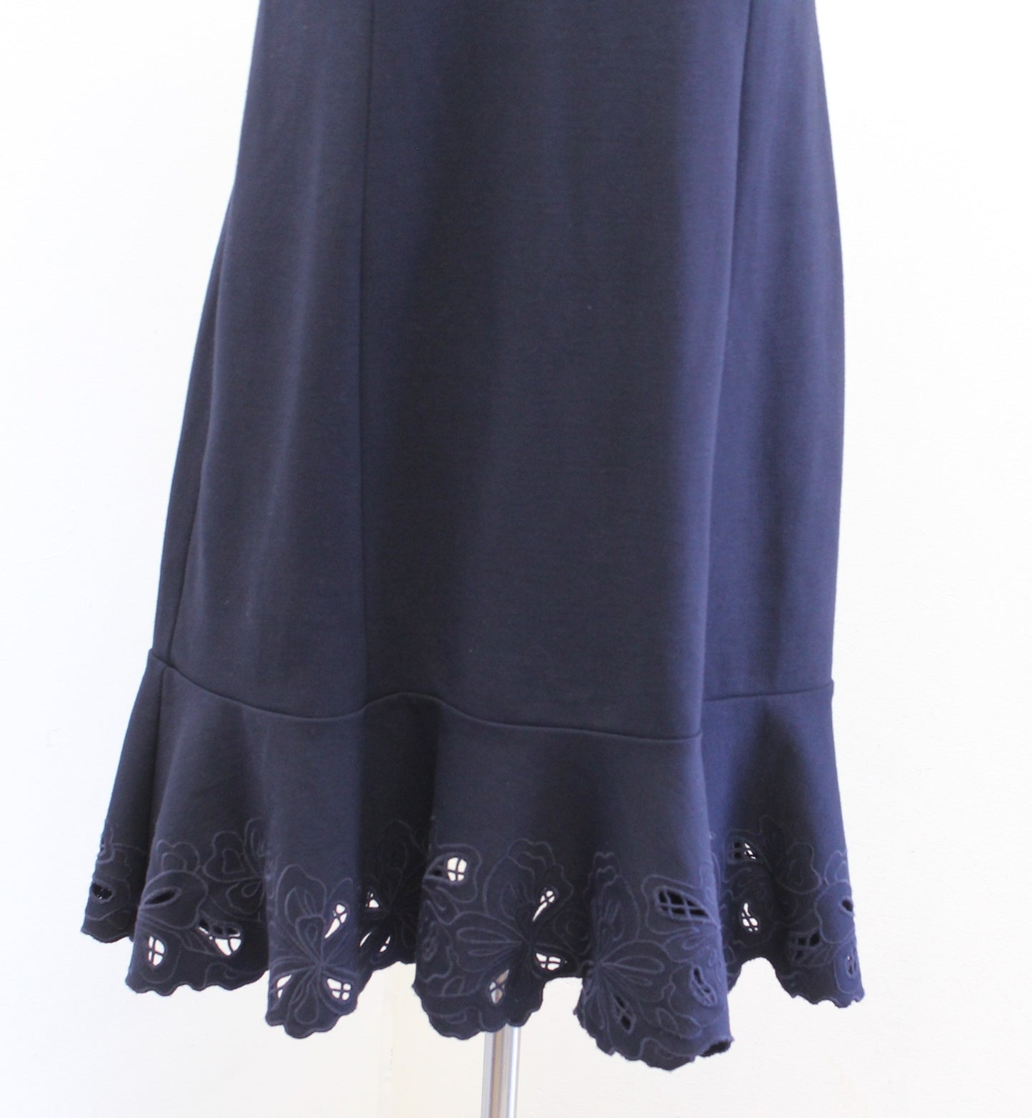 Talbots RSVP Navy Blue Embroidered Cutout Flounce Hem Sheath Dress Size 8P