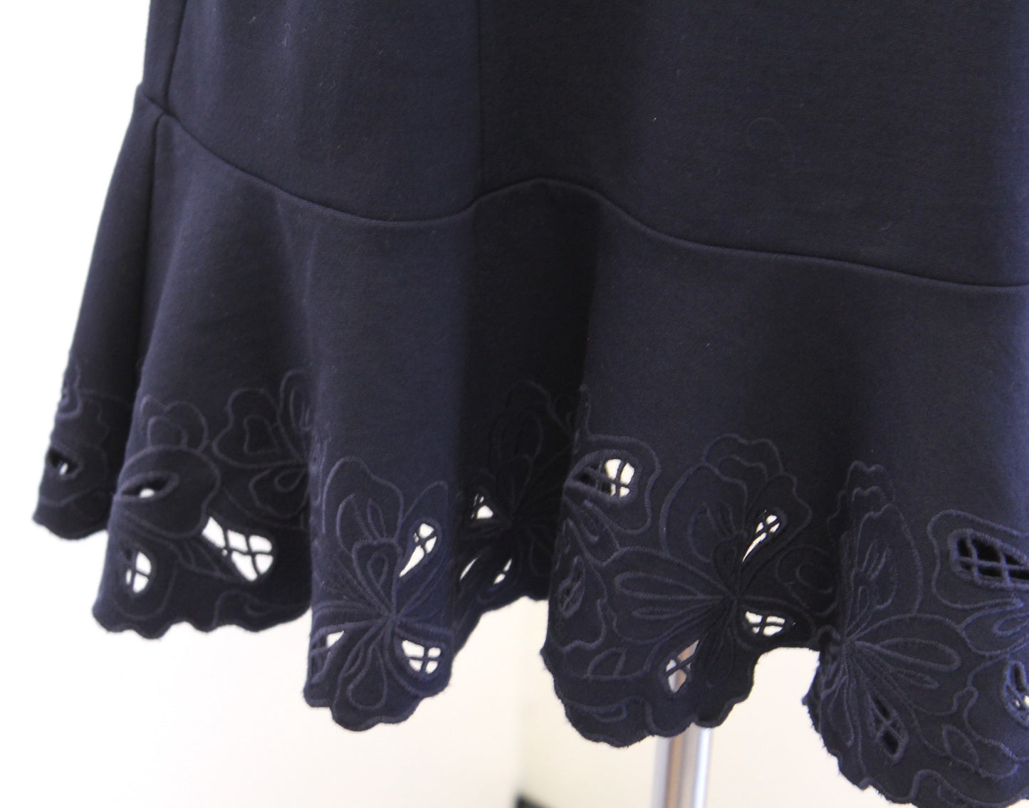 Talbots RSVP Navy Blue Embroidered Cutout Flounce Hem Sheath Dress Size 8P