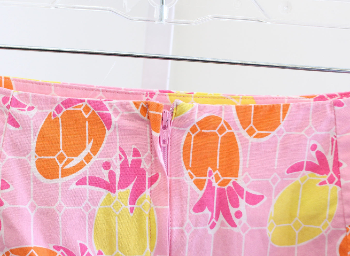 Vtg Lilly Pulitzer Pink Pineapple Geometric Print Scalloped Hem Skirt Size 2