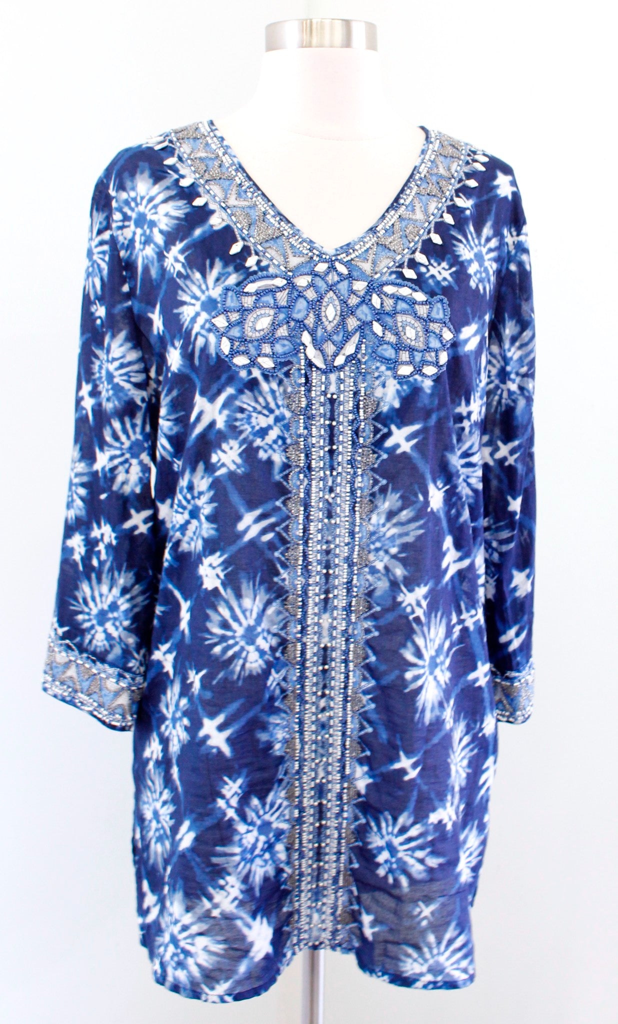 Chicos Blue White Tie Dye Printed Beaded Embellished Tunic Top Blouse Size 1