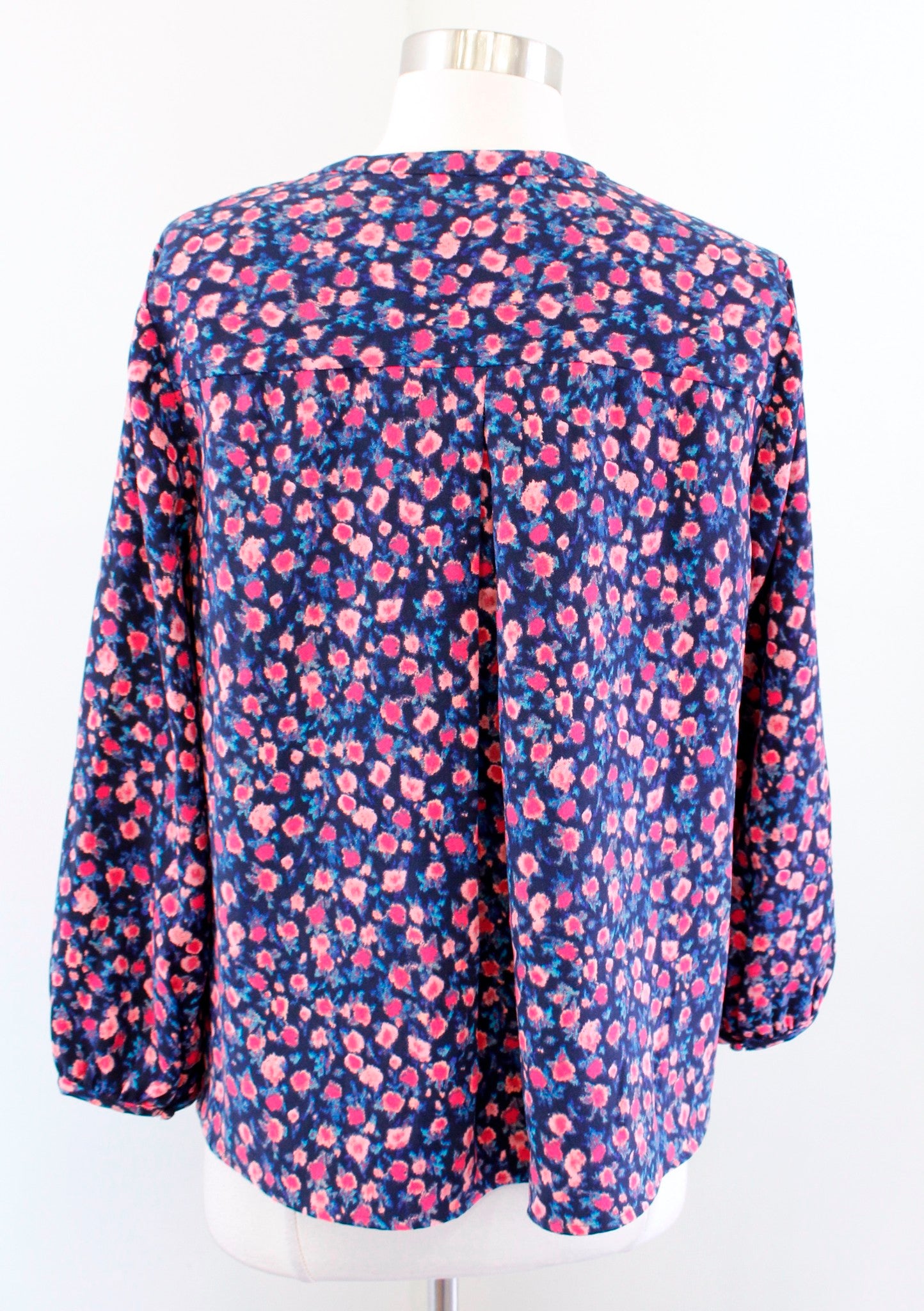 J Crew Open V Neck Crepe Top in Dotted Floral Size S Blue Pink Printed Blouse