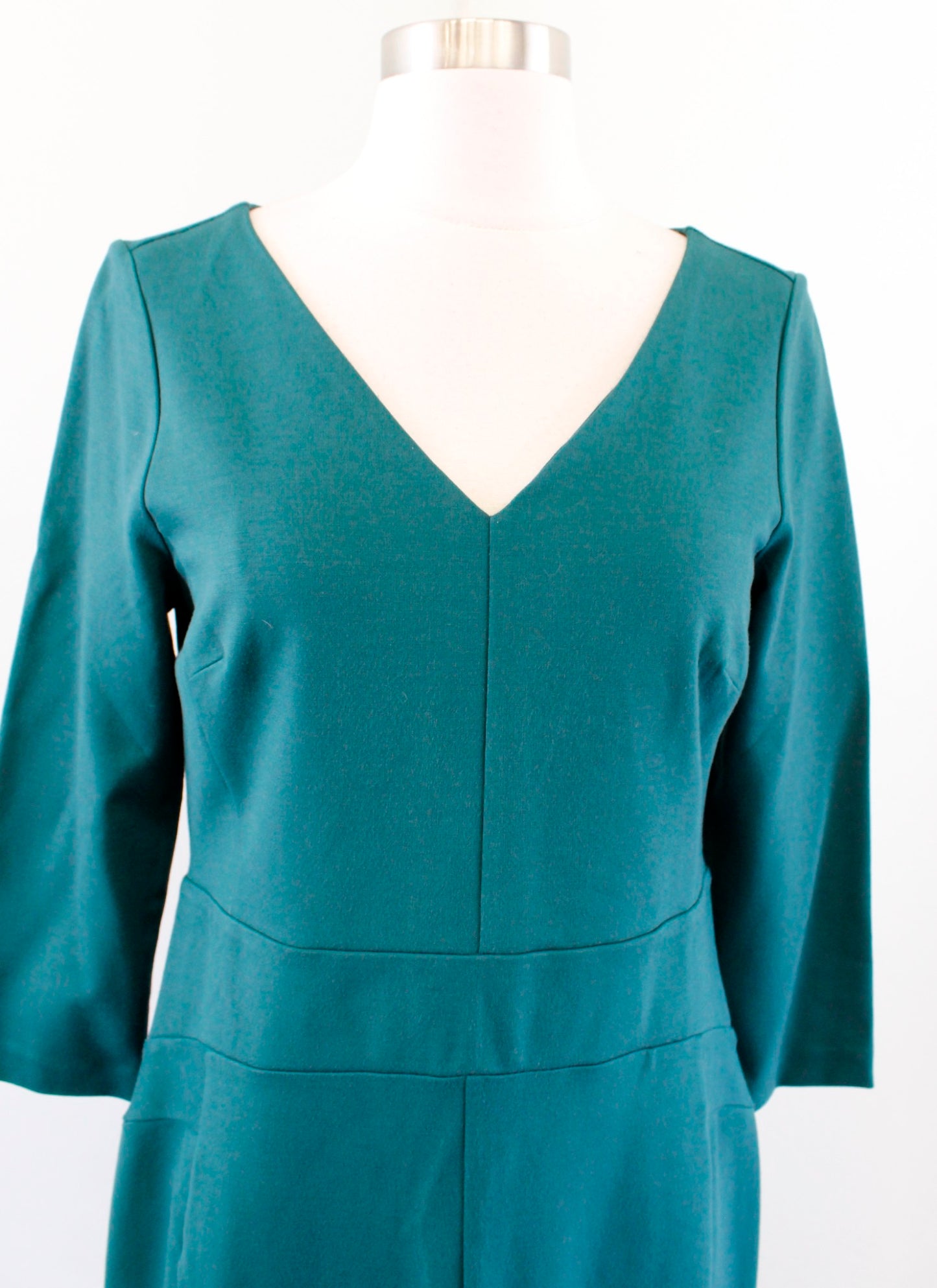 NWT $139 Ann Taylor Endearing Green Solid Ponte Knit Sheath Dress Size 6 Career