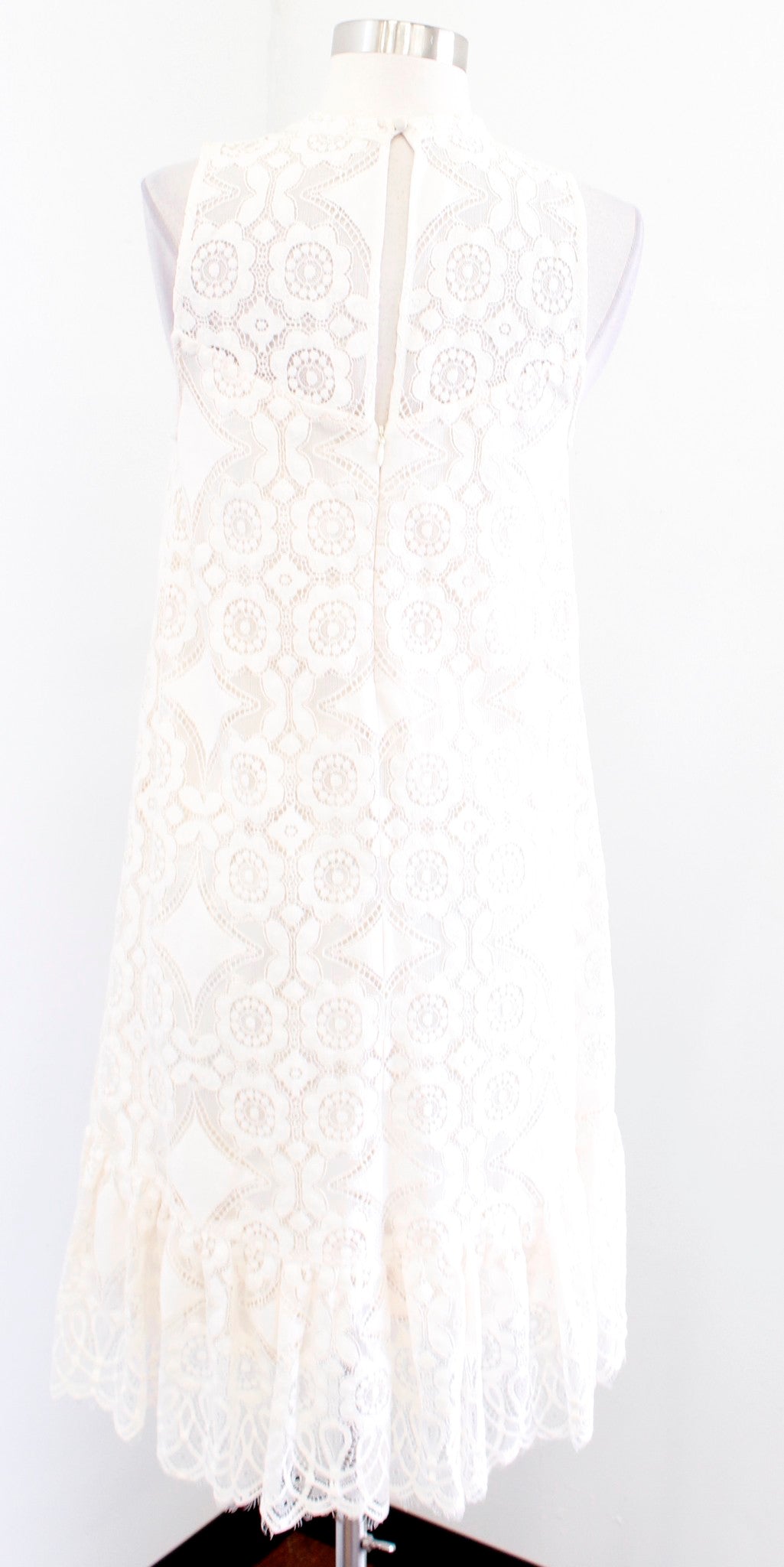 Floreat Anthropologie Manon Ivory Lace Flounce Hem Shift Dress Size 2 Sleeveless