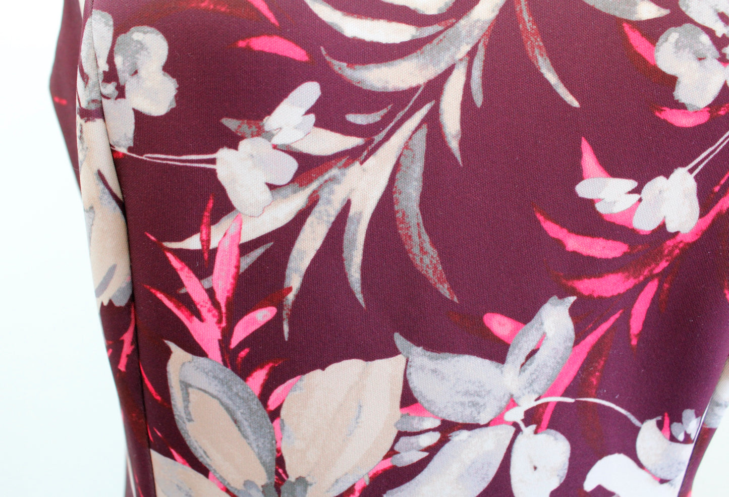 Calvin Klein Burgundy Plum Floral Print Scuba Sheath Dress Size 8 Career Office