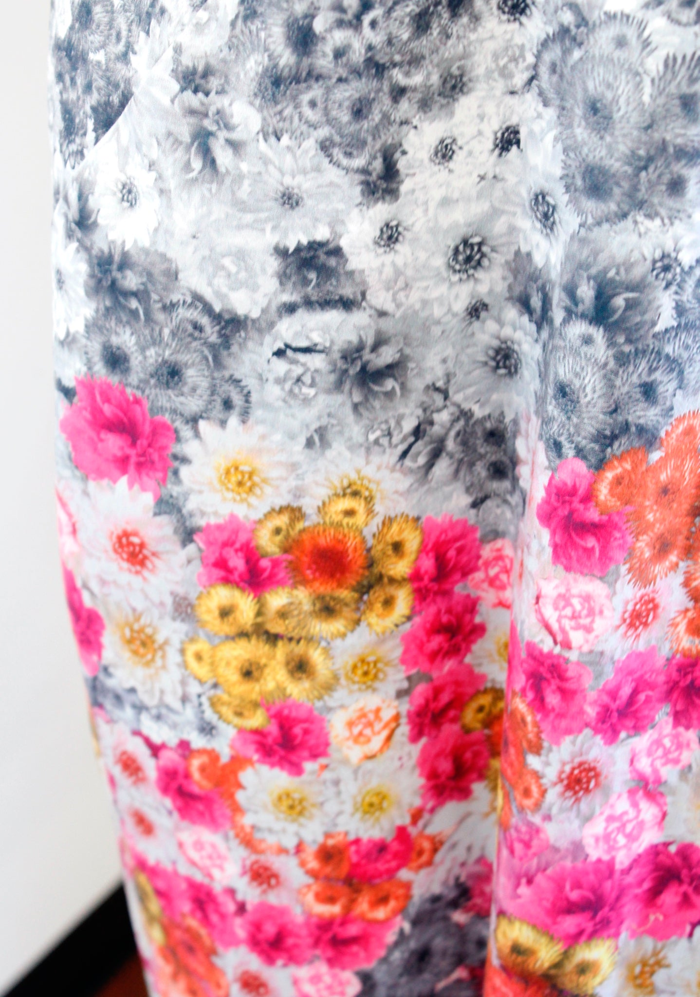 Talbots Gray Short Sleeve Ombre Floral Print Sheath Dress Size 14 Pink Yellow
